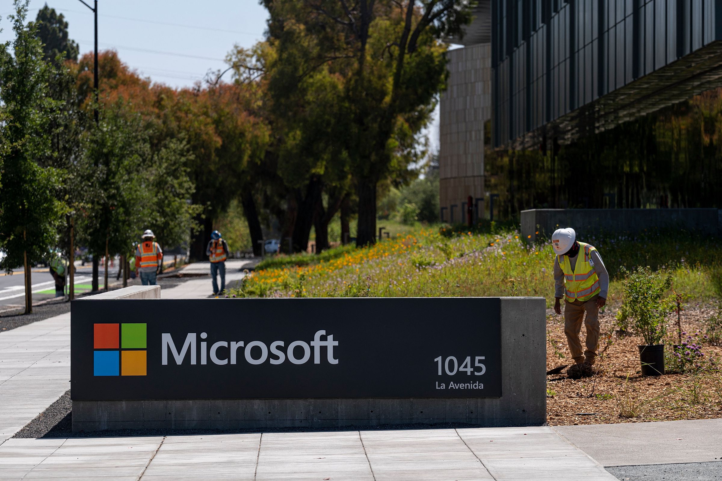 A Microsoft Campus Ahead Of Earnings Figures