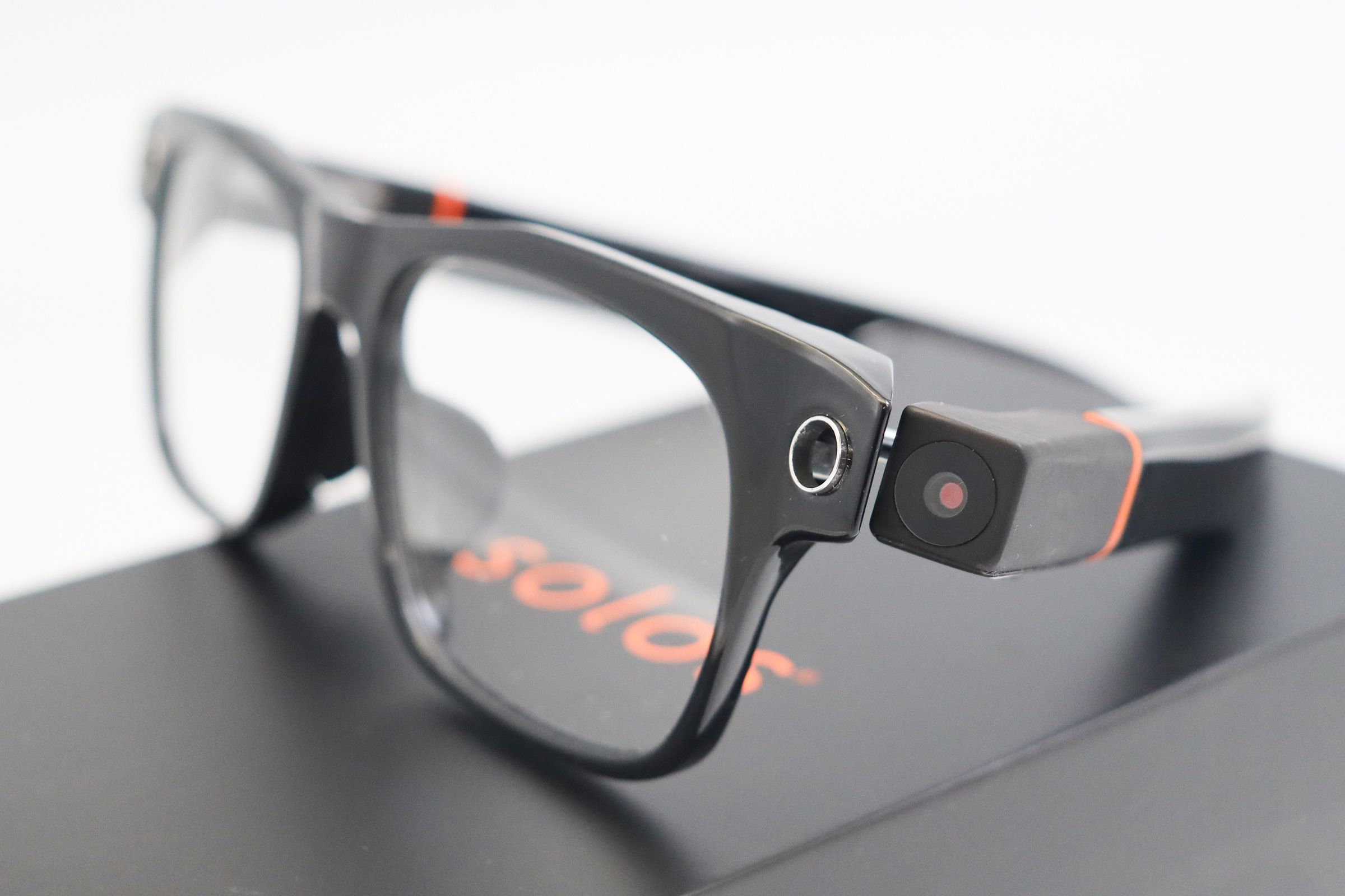 The Solos AirGo Vision glasses, with camera module.