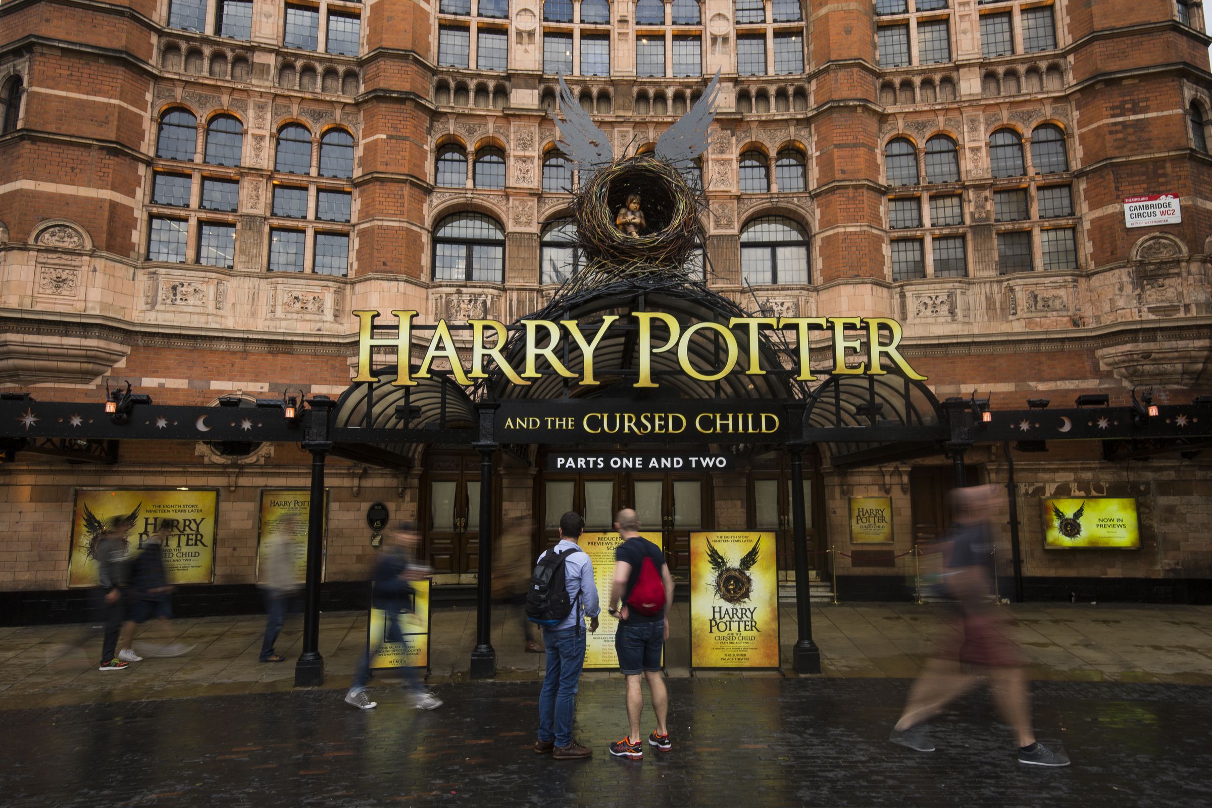 New Harry Potter Play Previews To A Thrilled Audience
