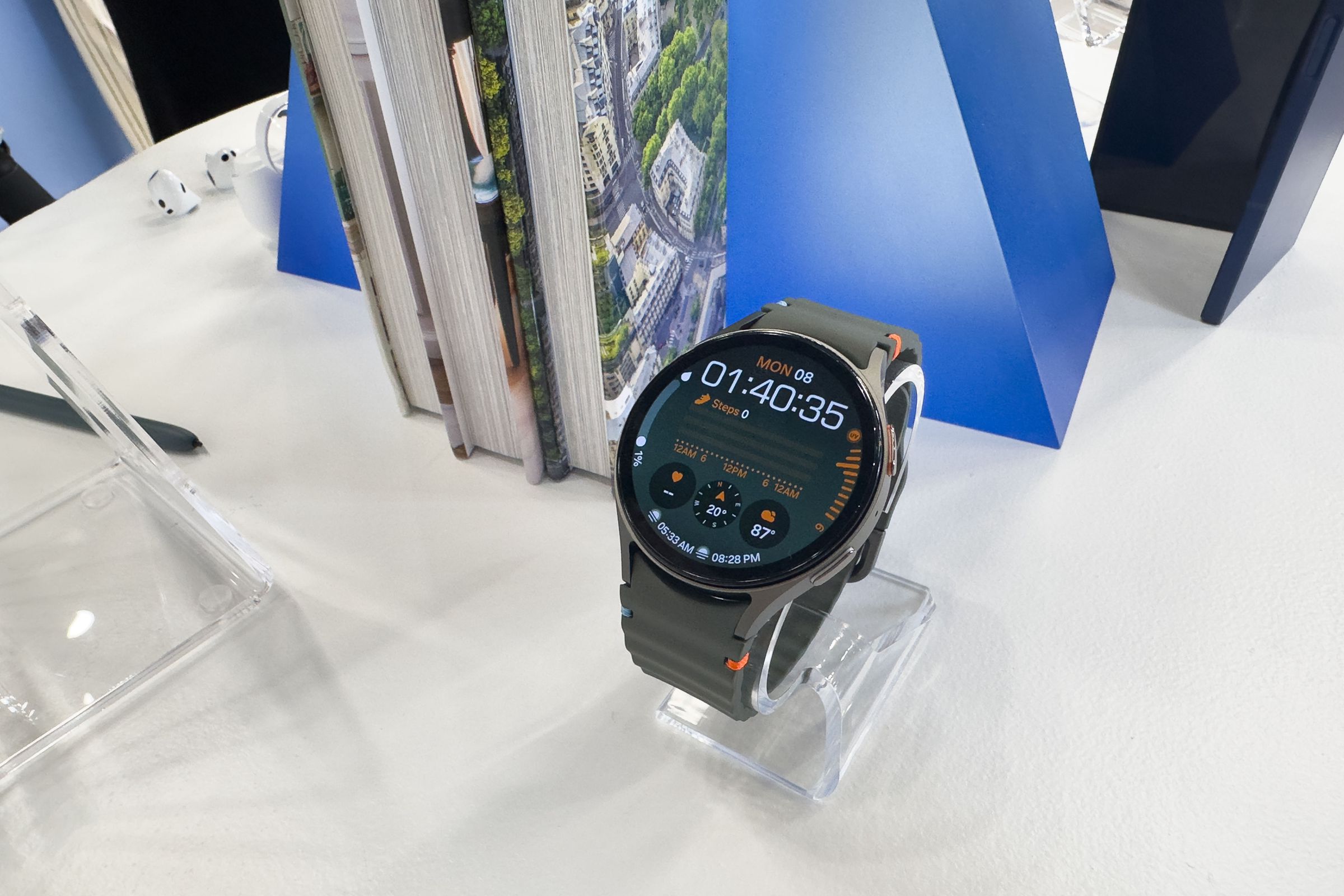 Close up of the Galaxy Watch 7