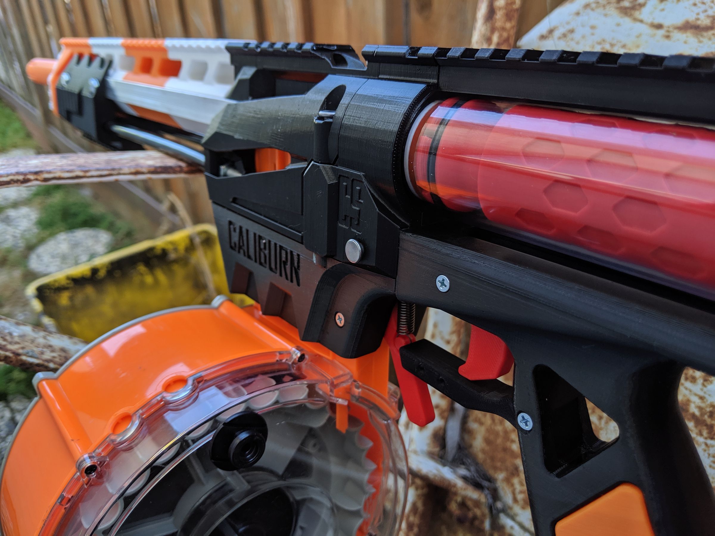 A closer look at the Caliburn blaster, a long rifle with 3D printed parts.