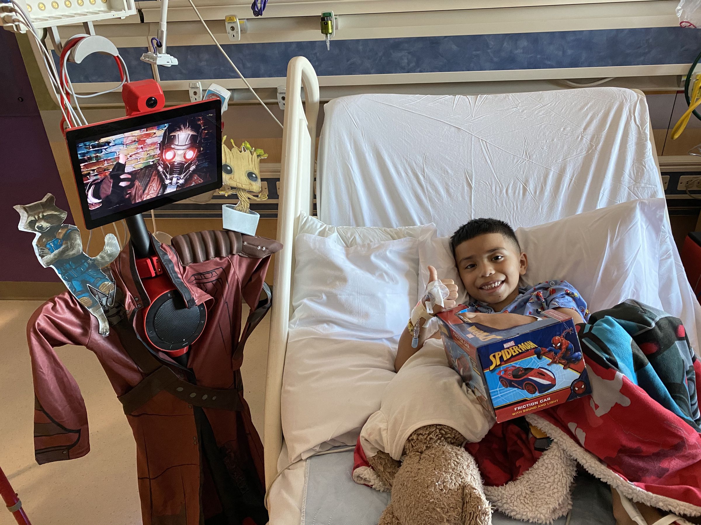 Phoenix Children’s Hospital uses telepresence robots to let special visitors spend time with children on the ward. 