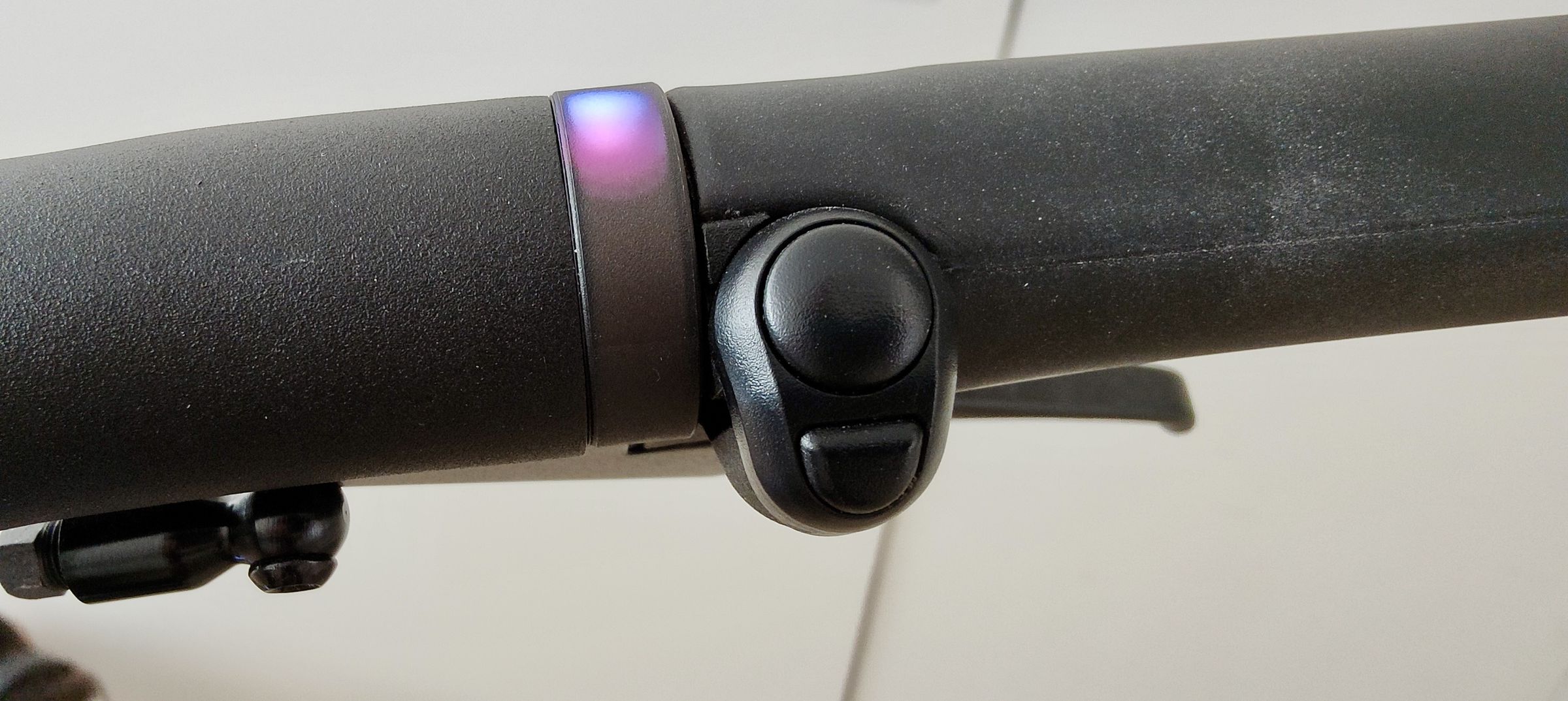 <em>Halo Ring can show multiple colors.</em>