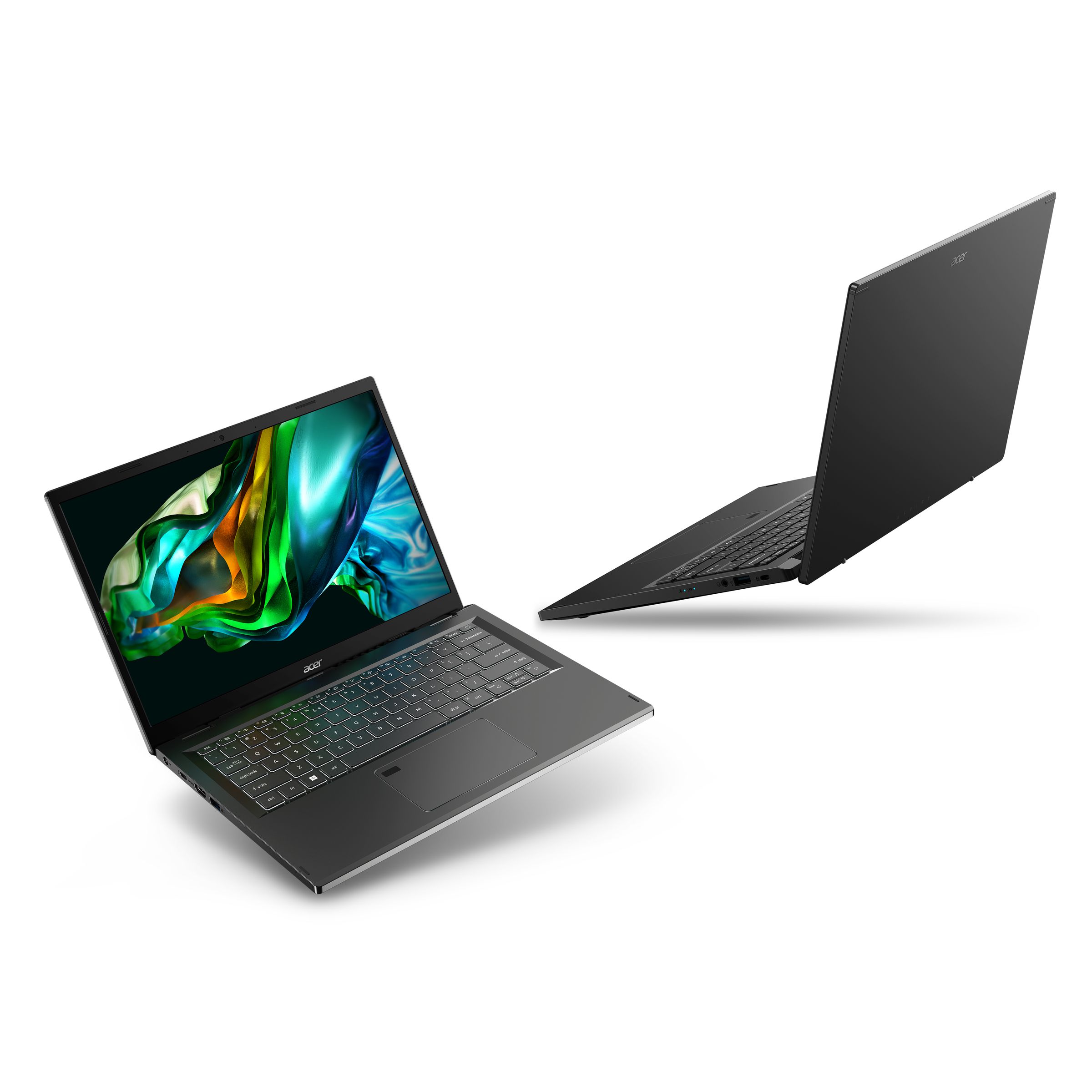 An image showing an Aspire 5 laptop from the front and back