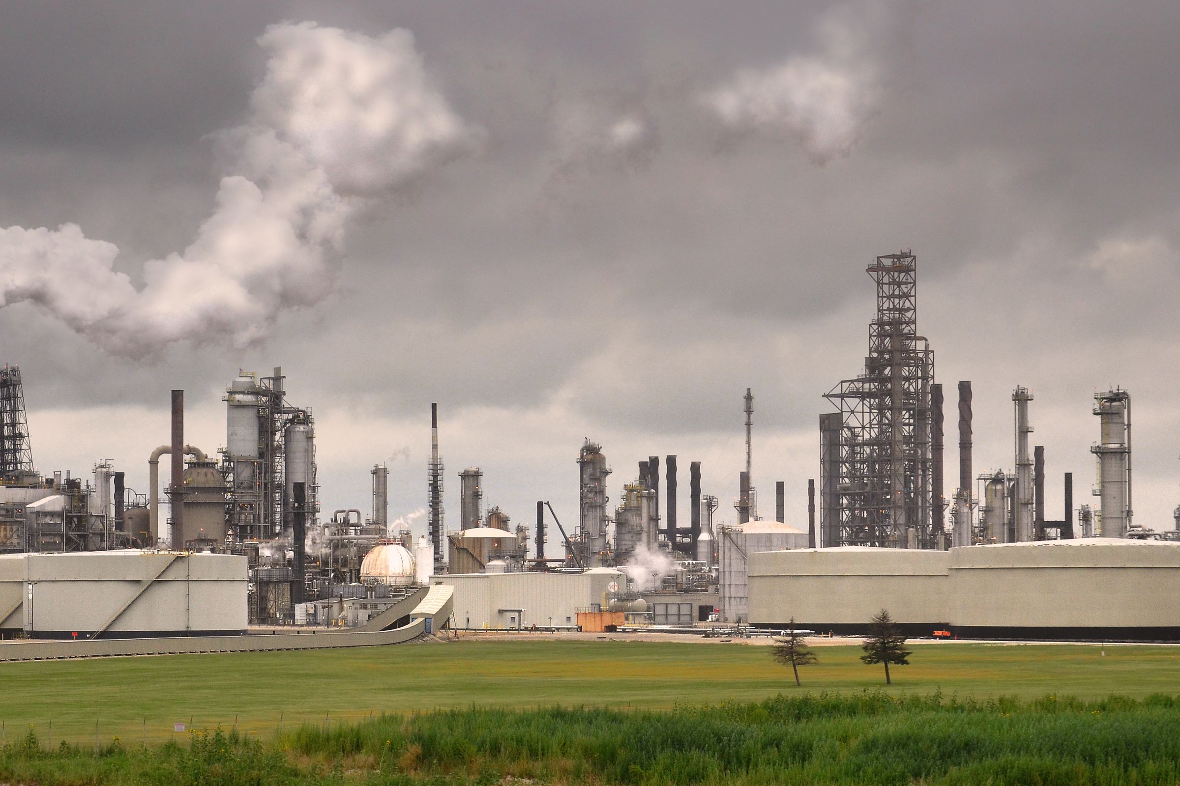 Exxon Mobil plant near Chicago, Illinois. Photo via Flickr (CC-BY-2.0).