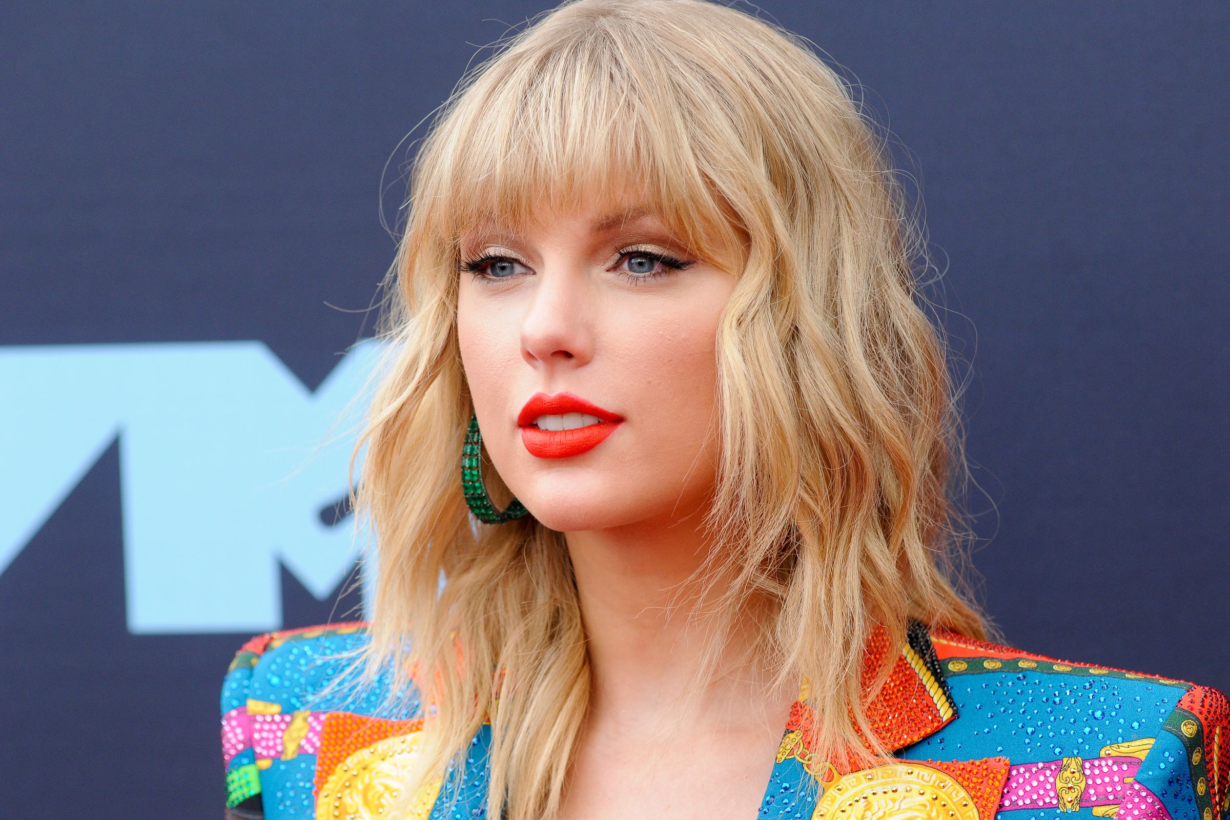 Taylor Swift attends the 2019 MTV Video Music Video Awards...
