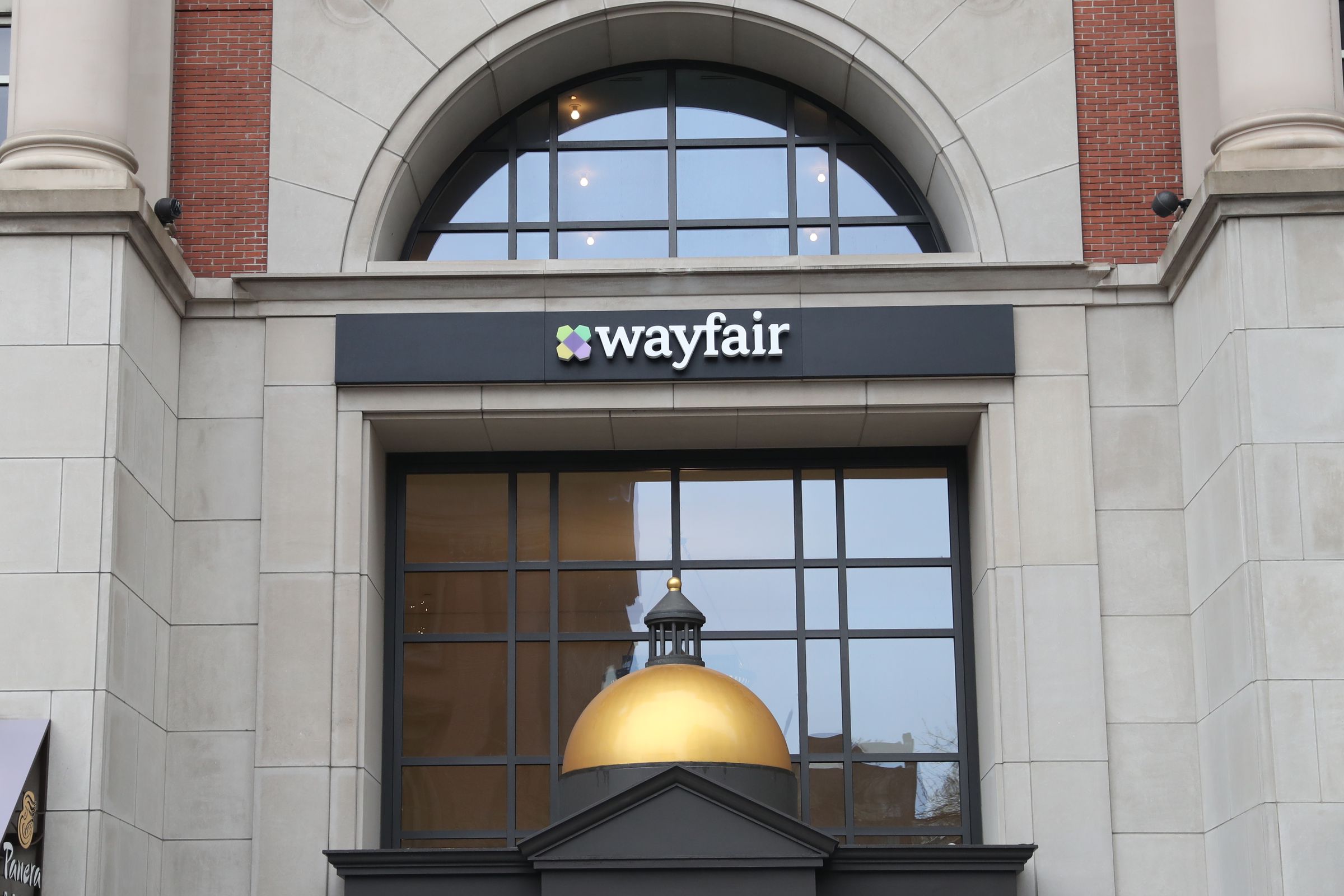 Wayfair Lays of 350 Boston Employees
