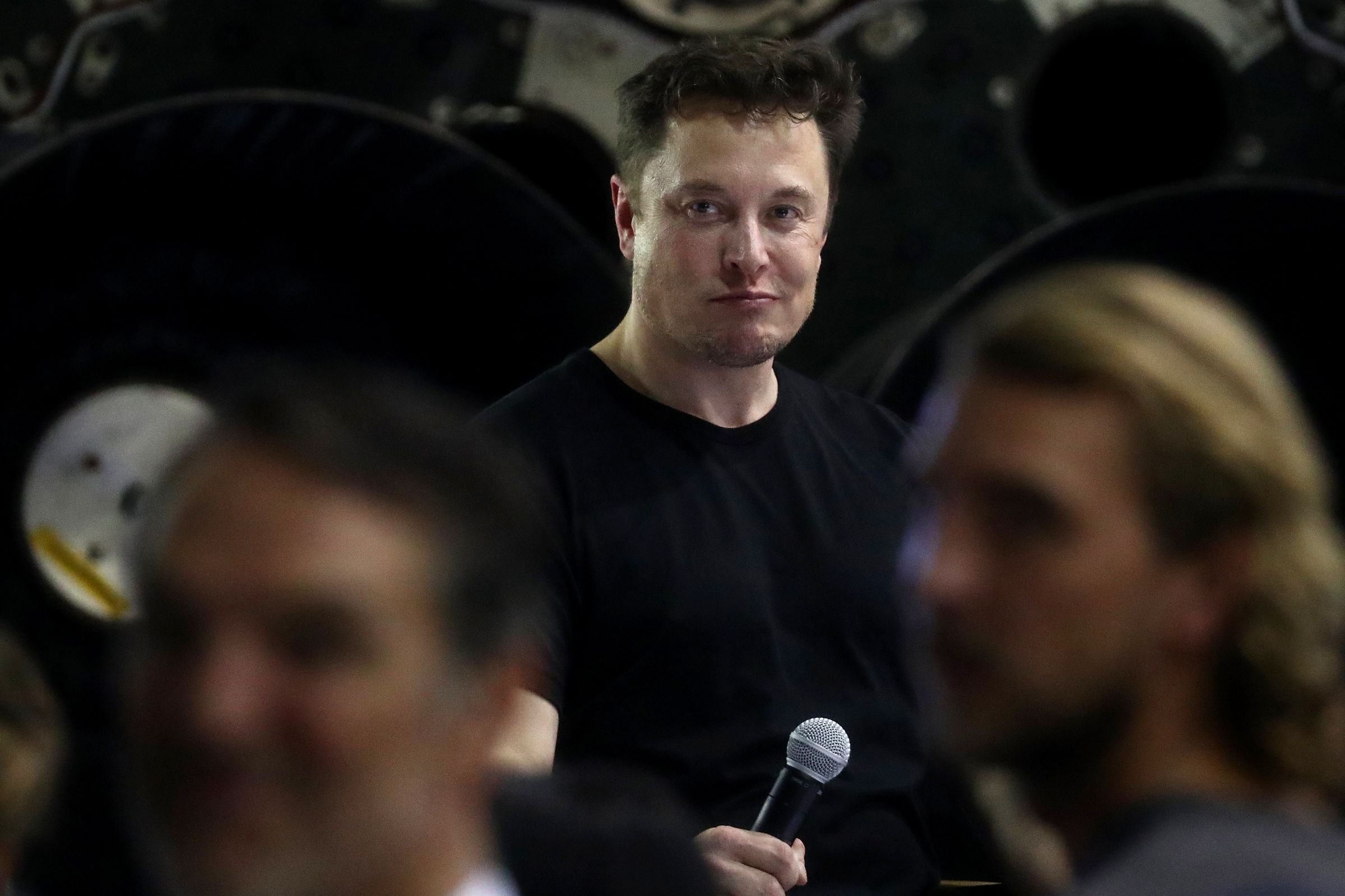SpaceX CEO Elon Musk Announces First Private Passenger flight To The Moon
