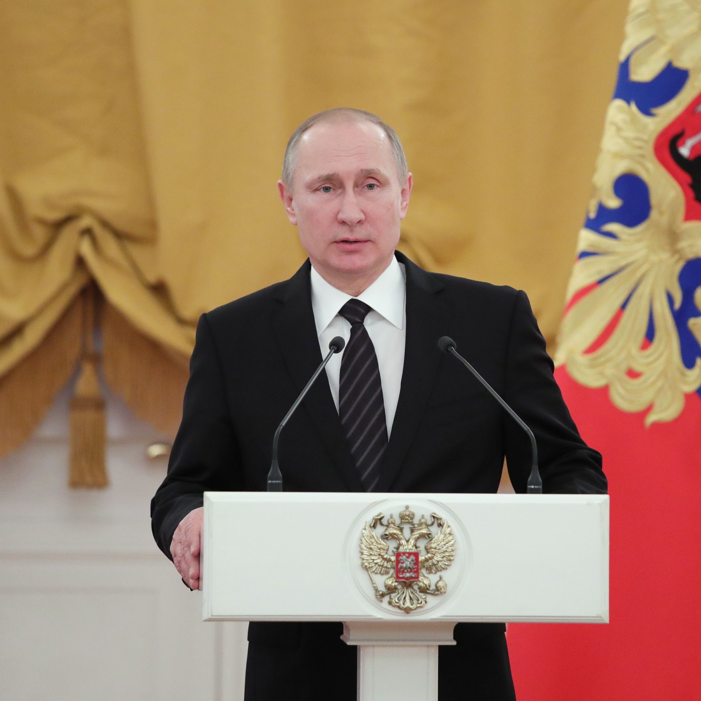 President Putin hosts reception for upcoming Year 2017