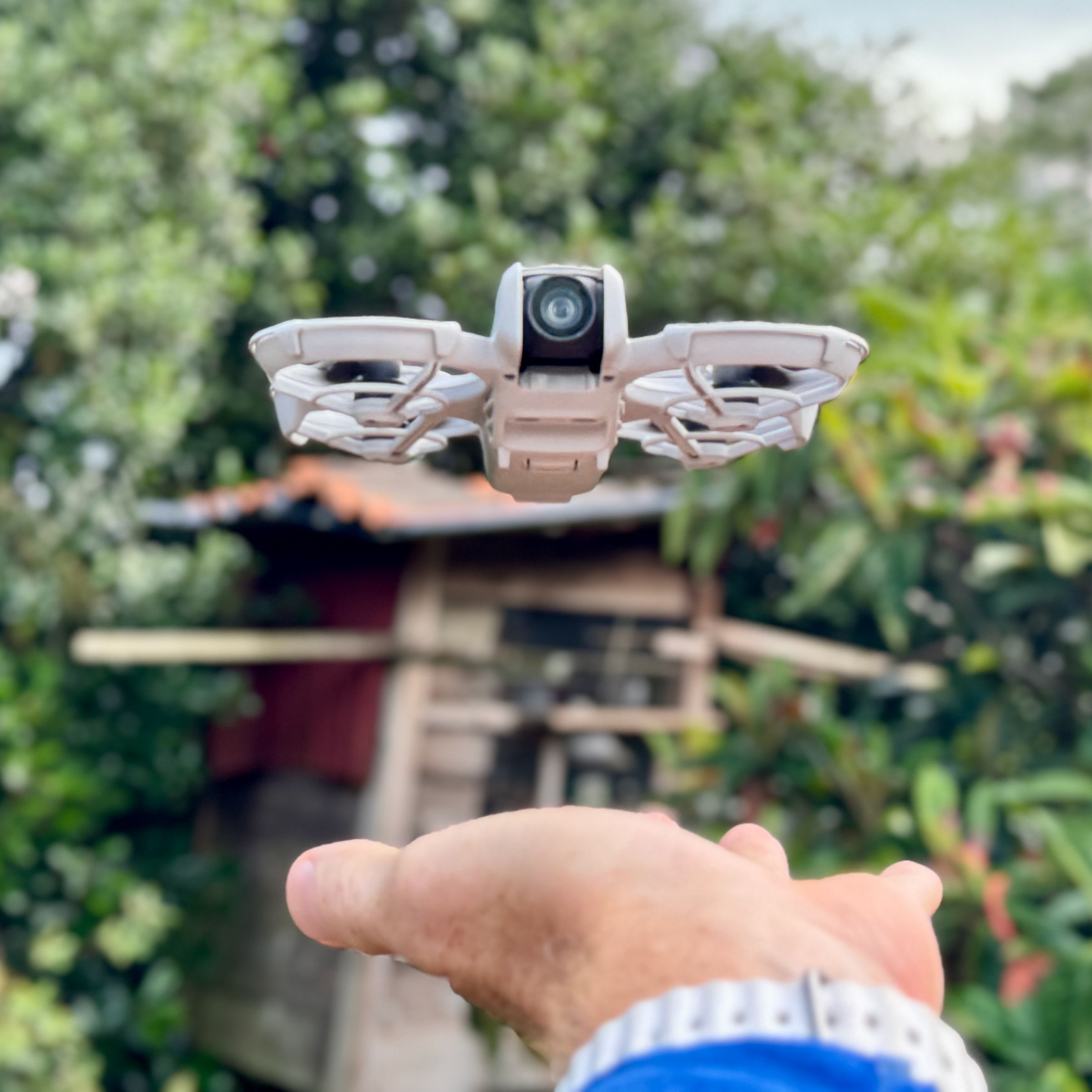 The Neo can take off and land in the palm of your hand.