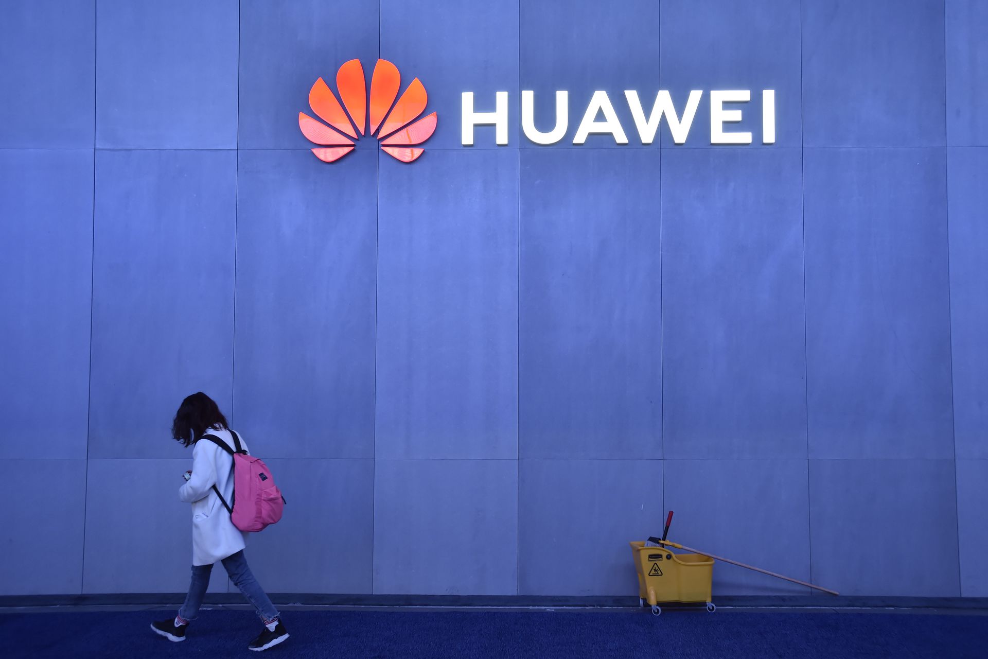 Huawei Employee Arrested In Poland On Espionage Charges The Verge 