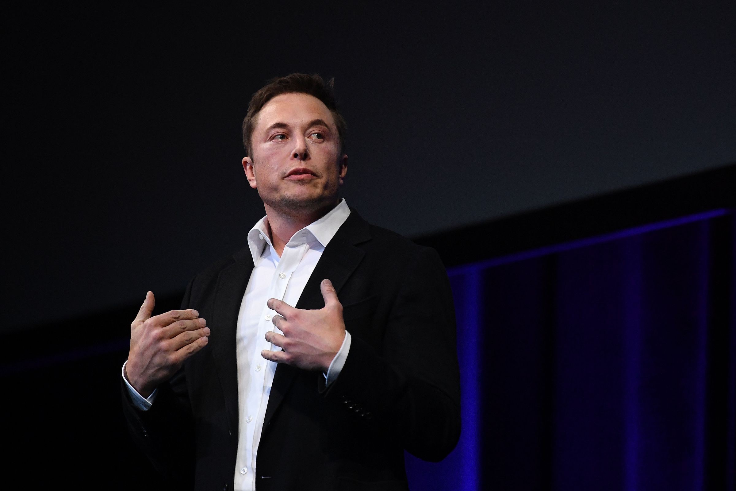 Elon Musk Presents SpaceX Plans To Colonise Mars