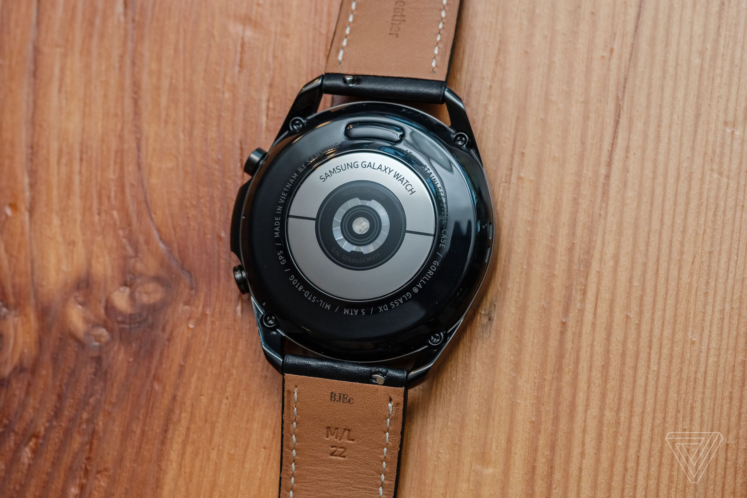 The back of the Watch 3 has a heart rate sensor.