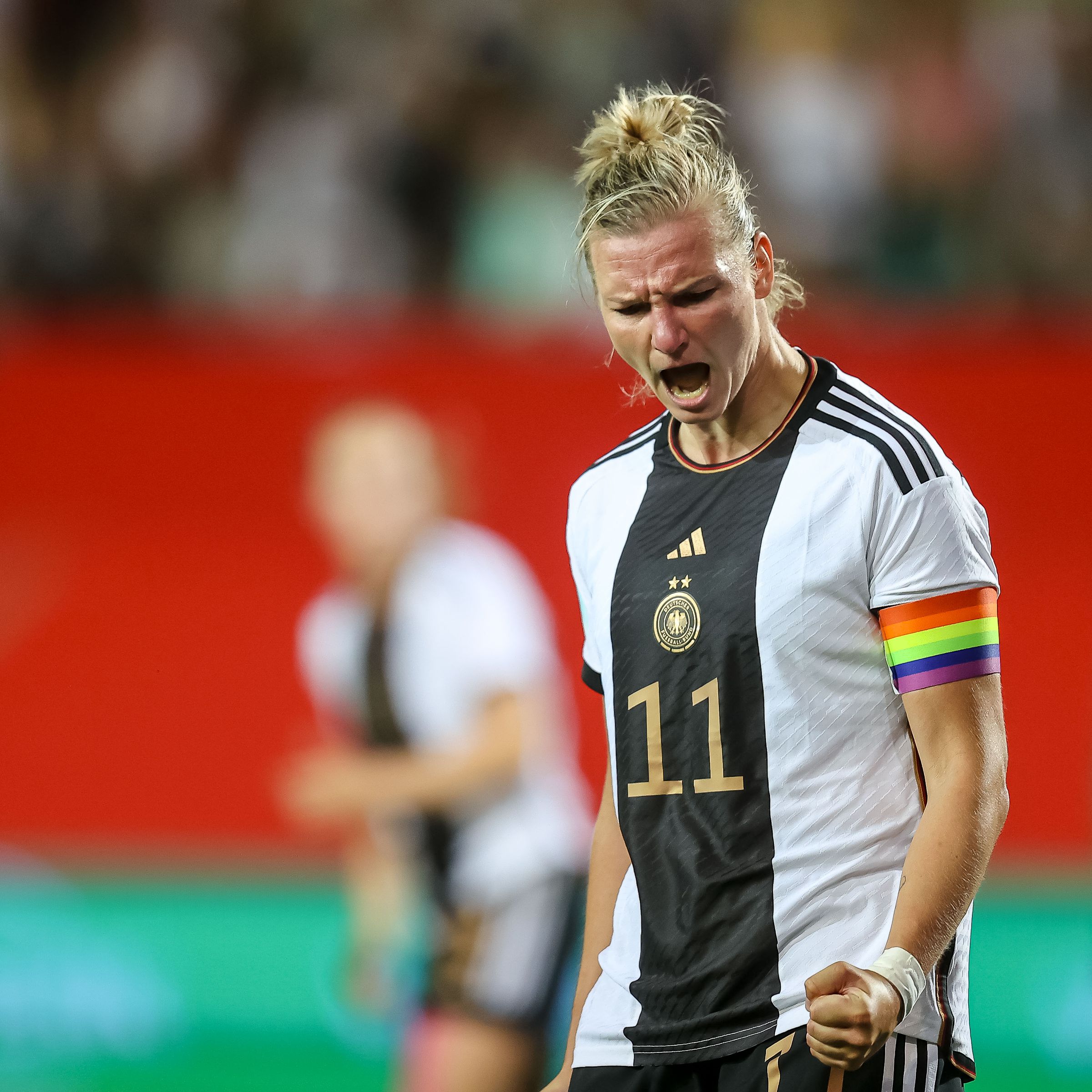 A photo of Alexandra Popp in a friendly match between Germany and Zambia.