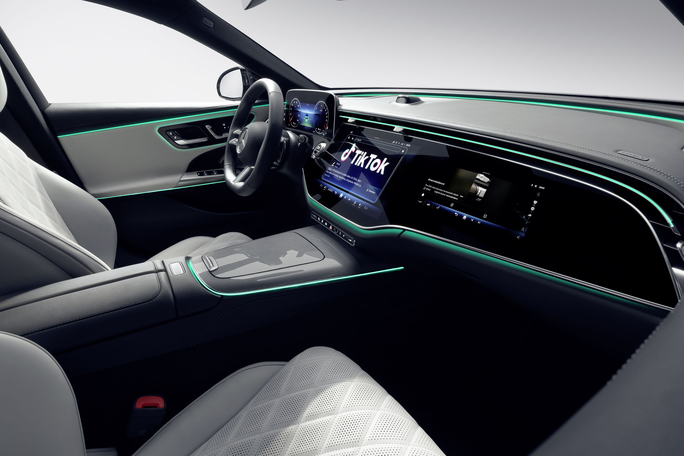 Mercedes-Benz E-Class refreshed interior