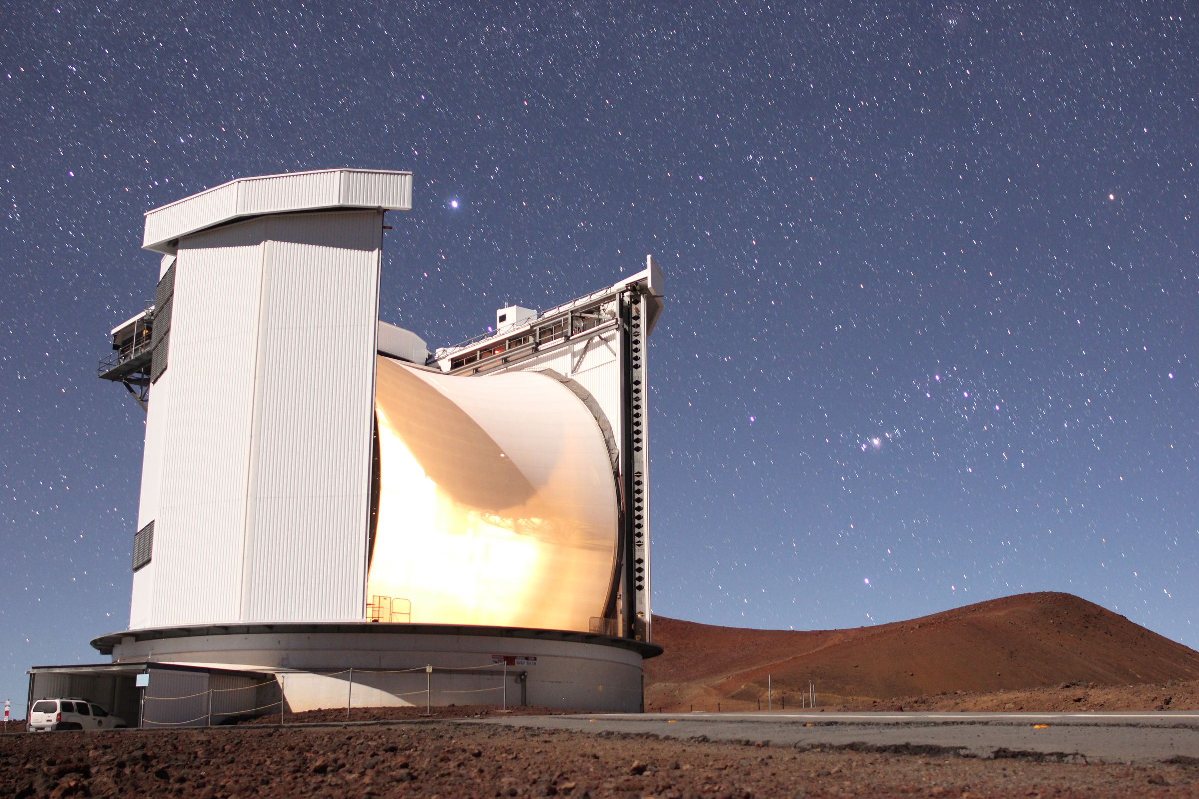 The James Clerk Maxwell Telescope in Hawaii, one of two telescopes used to make the phosphine detection on Venus.