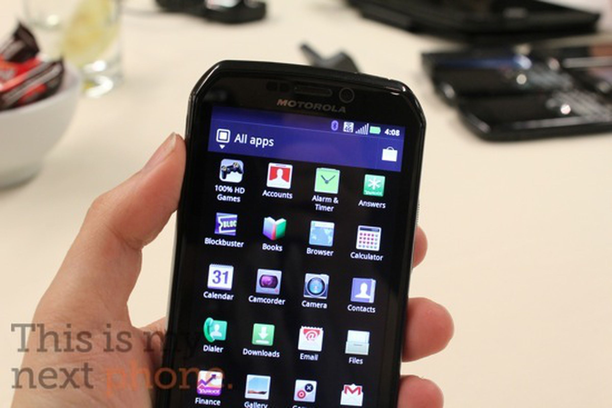 Sprint Motorola Photon 4G hands-on: 4.3-inch qHD display, Gingerbread, WiMAX, and Tegra 2