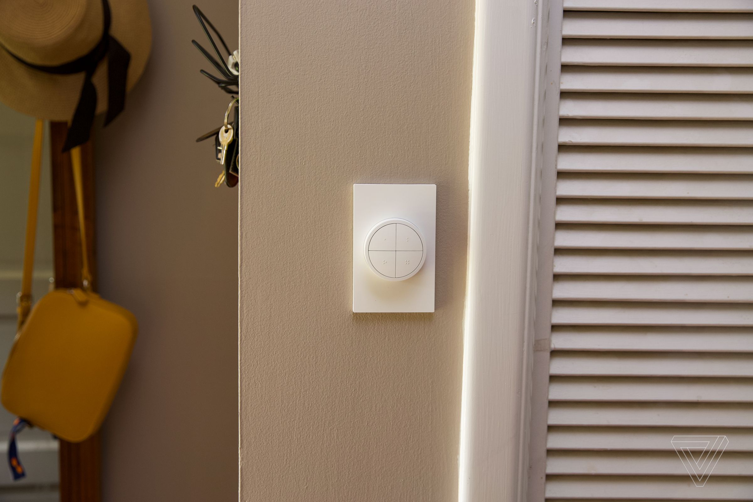 The Hue Tap Dial Switch is one of the Hue accessories you need the Hue app in order to program and set up.