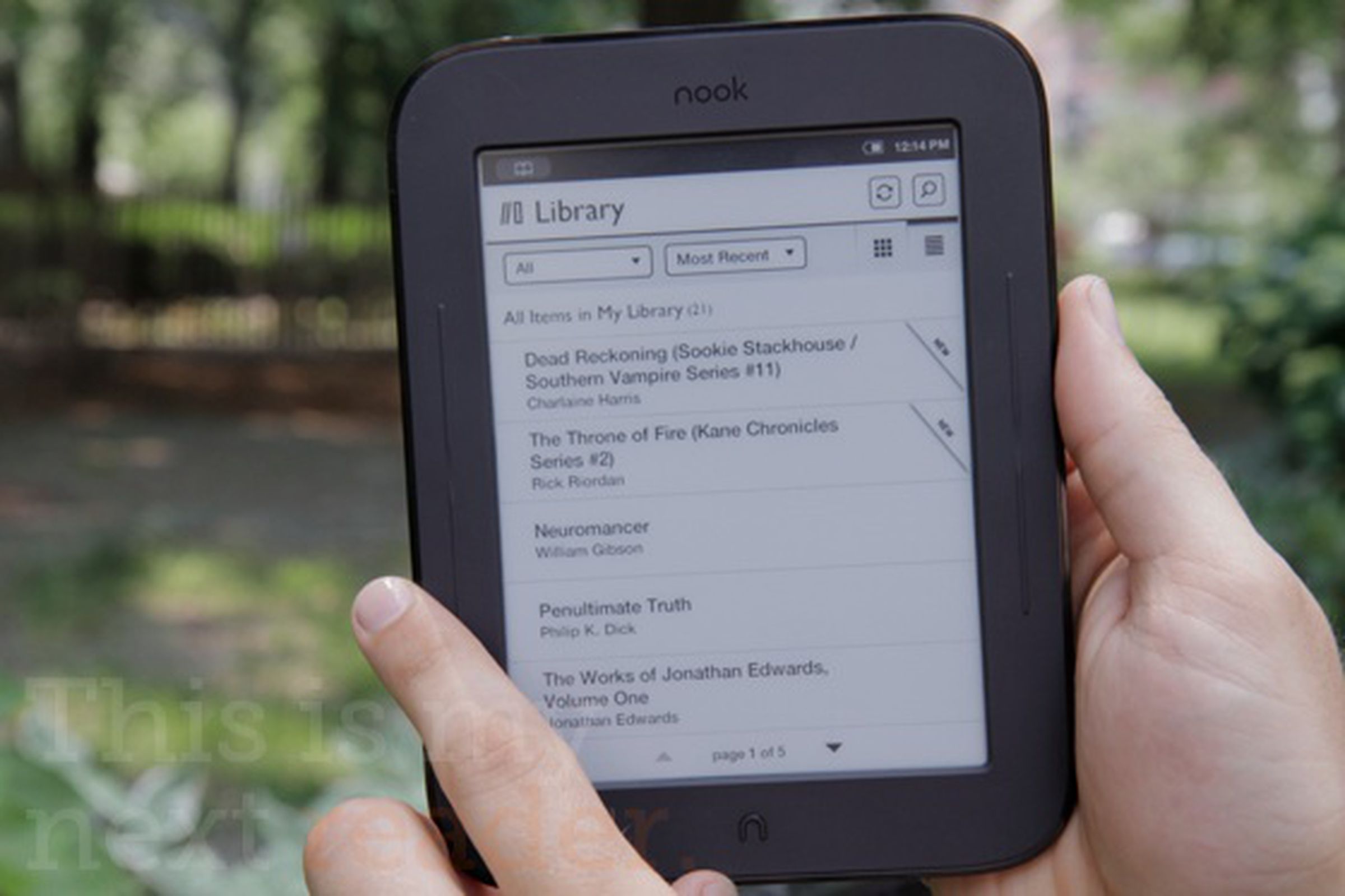 Barnes & Noble Nook review pictures