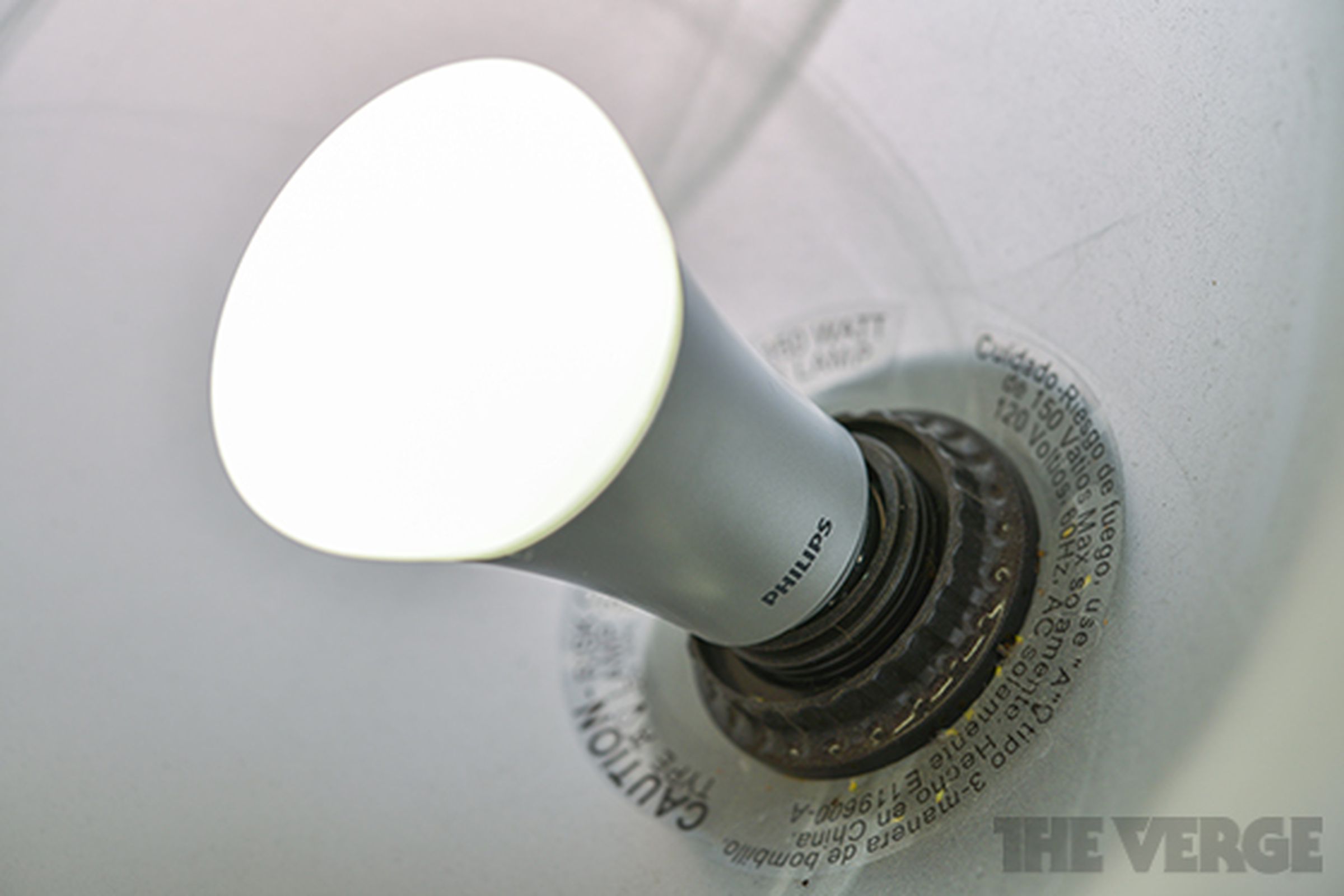 Gallery Photo: smart bulbs 560