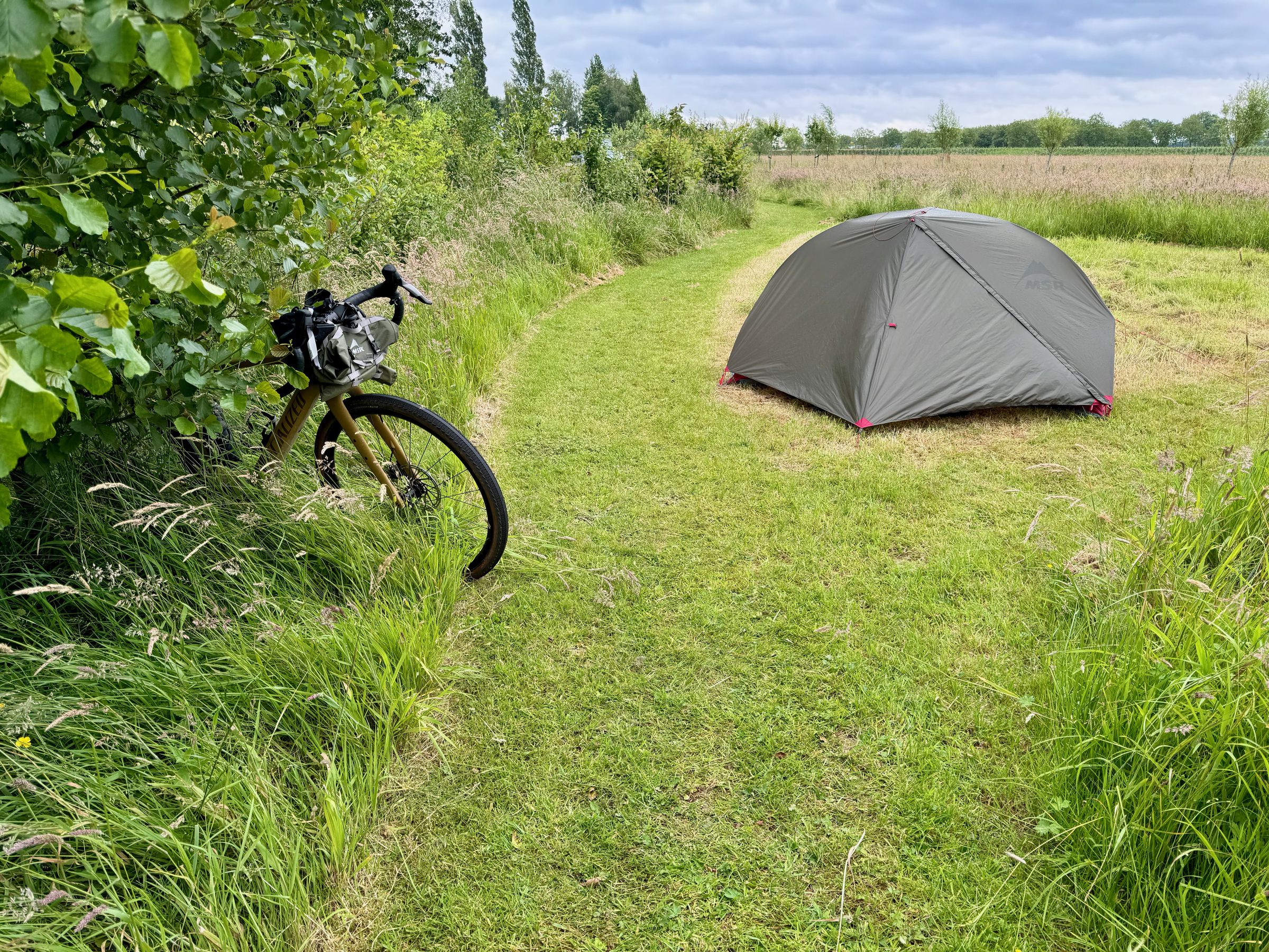 <em>The Hubba Hubba from the front, zipped up. Concealed is the large vestibule where you can store your gear outside the sleeping area but still out of sight and out of the rain.</em>