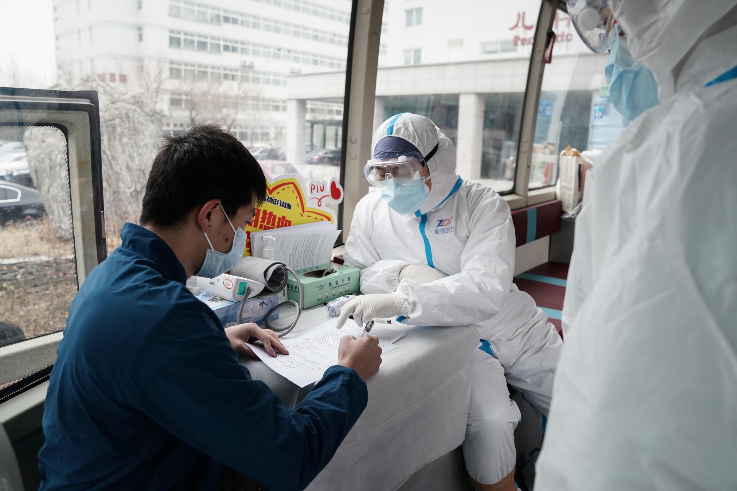 Recovered COVID-19 Patients Donate Plasma In Beijing