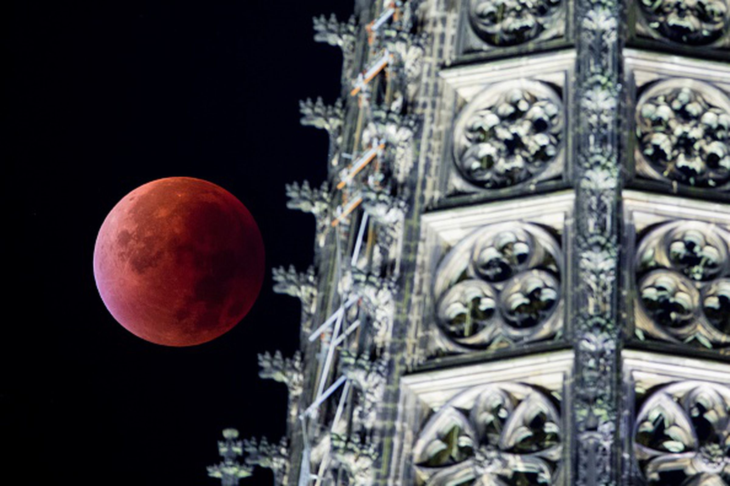 Super Blood Moon in photos