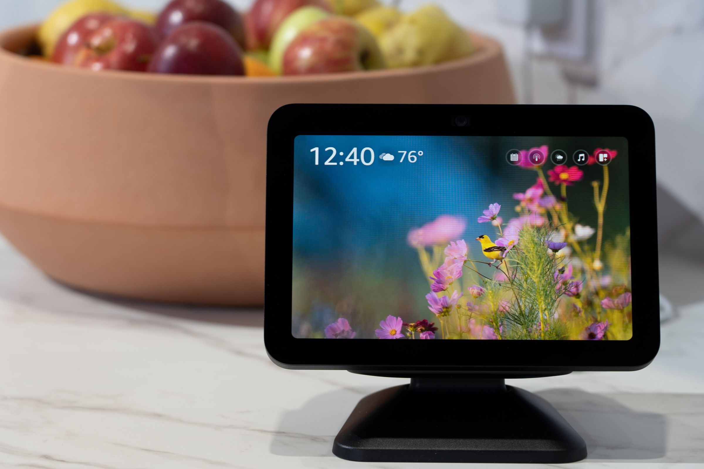 An image of the Echo Show 8.