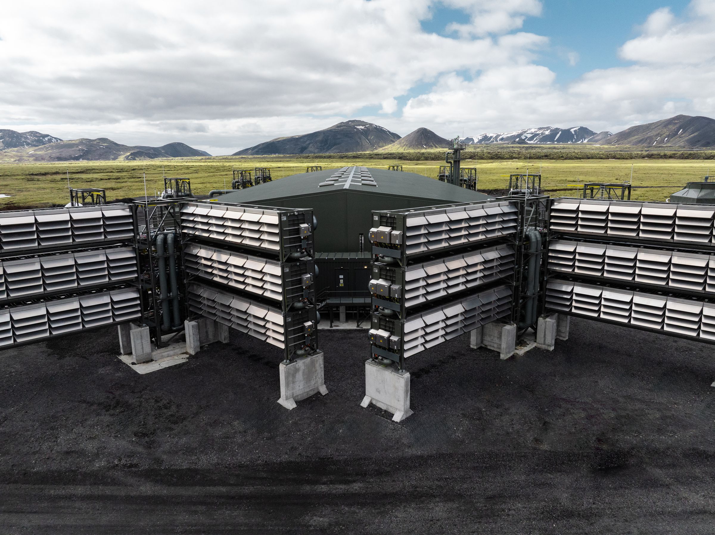 The world’s largest carbon removal plant is here, and bigger ones are on the way