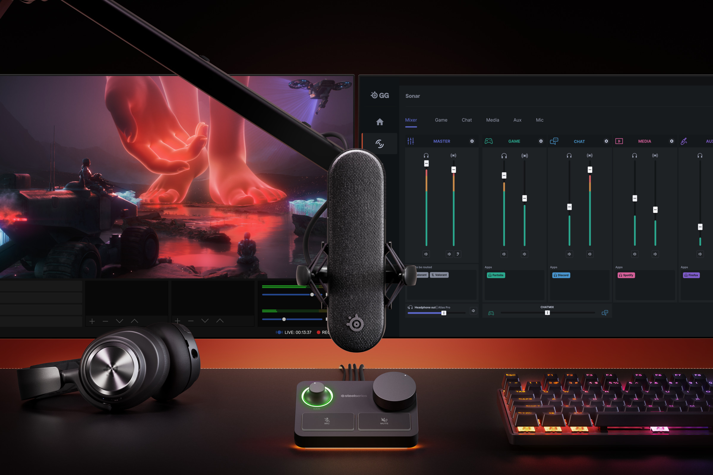 The new SteelSeries Alias Pro microphone.﻿