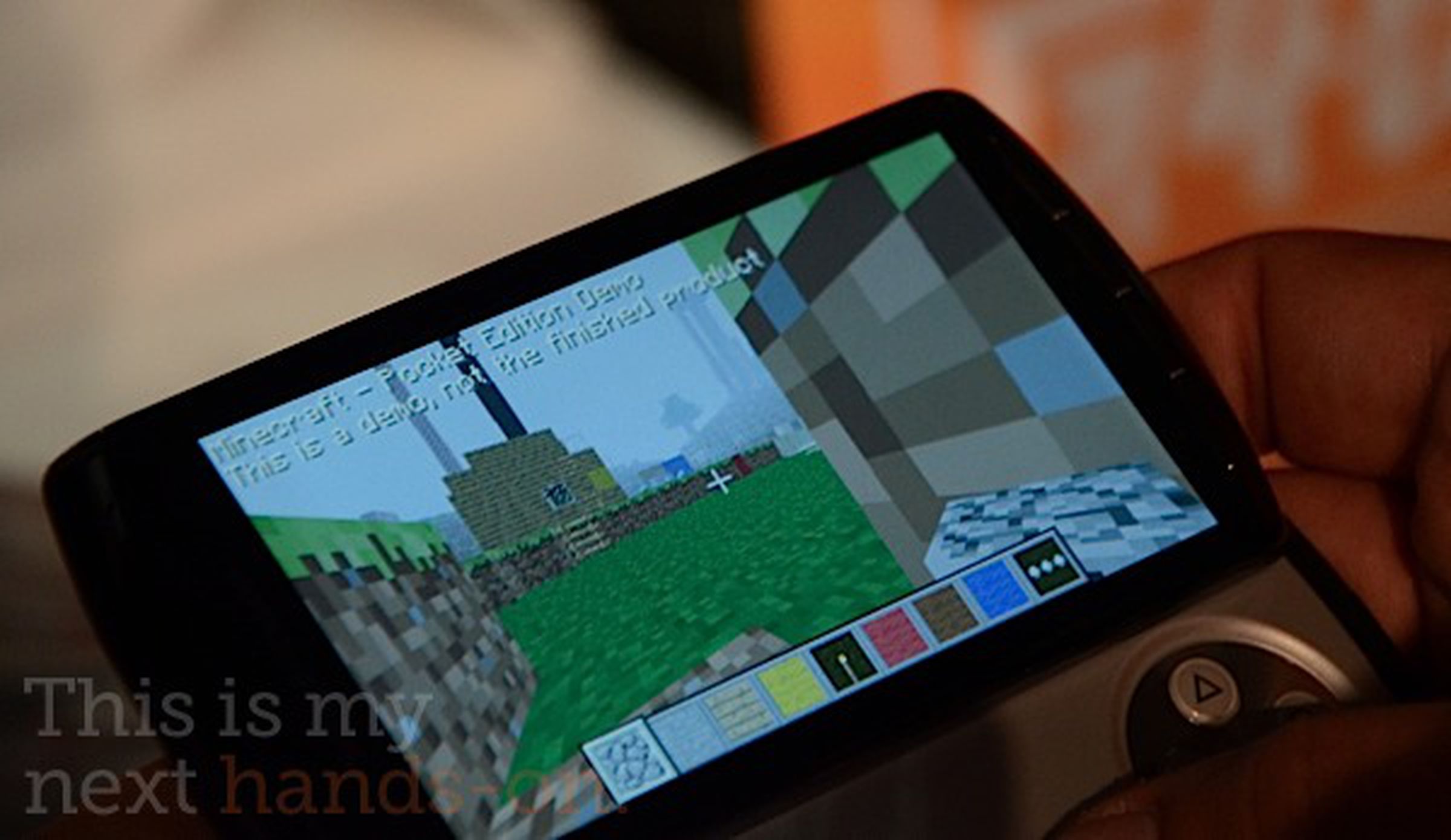 Minecraft Pocket Edition on the Xperia Play