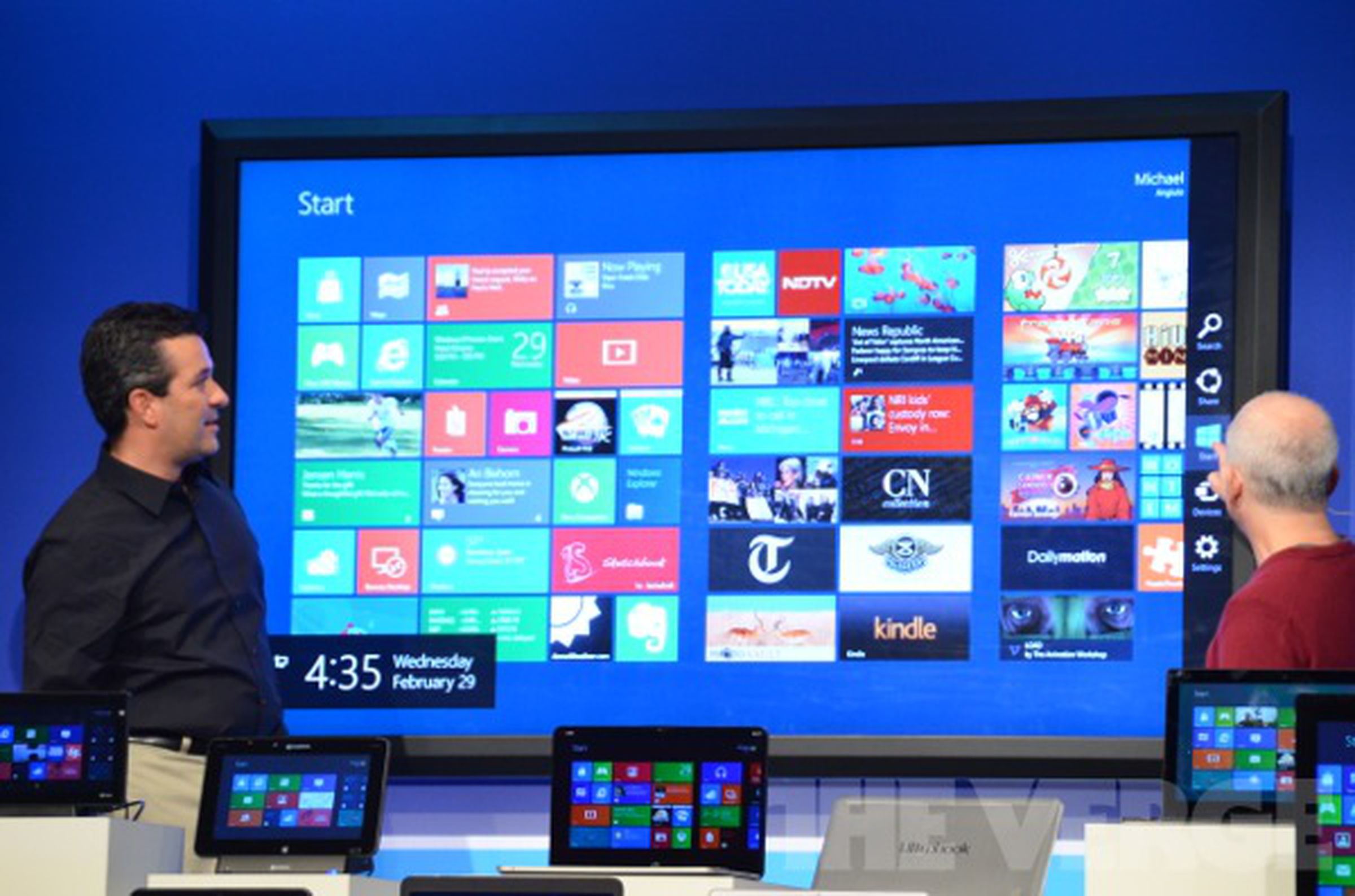 Windows 8 on 82-inch Perceptive Pixel PC pictures