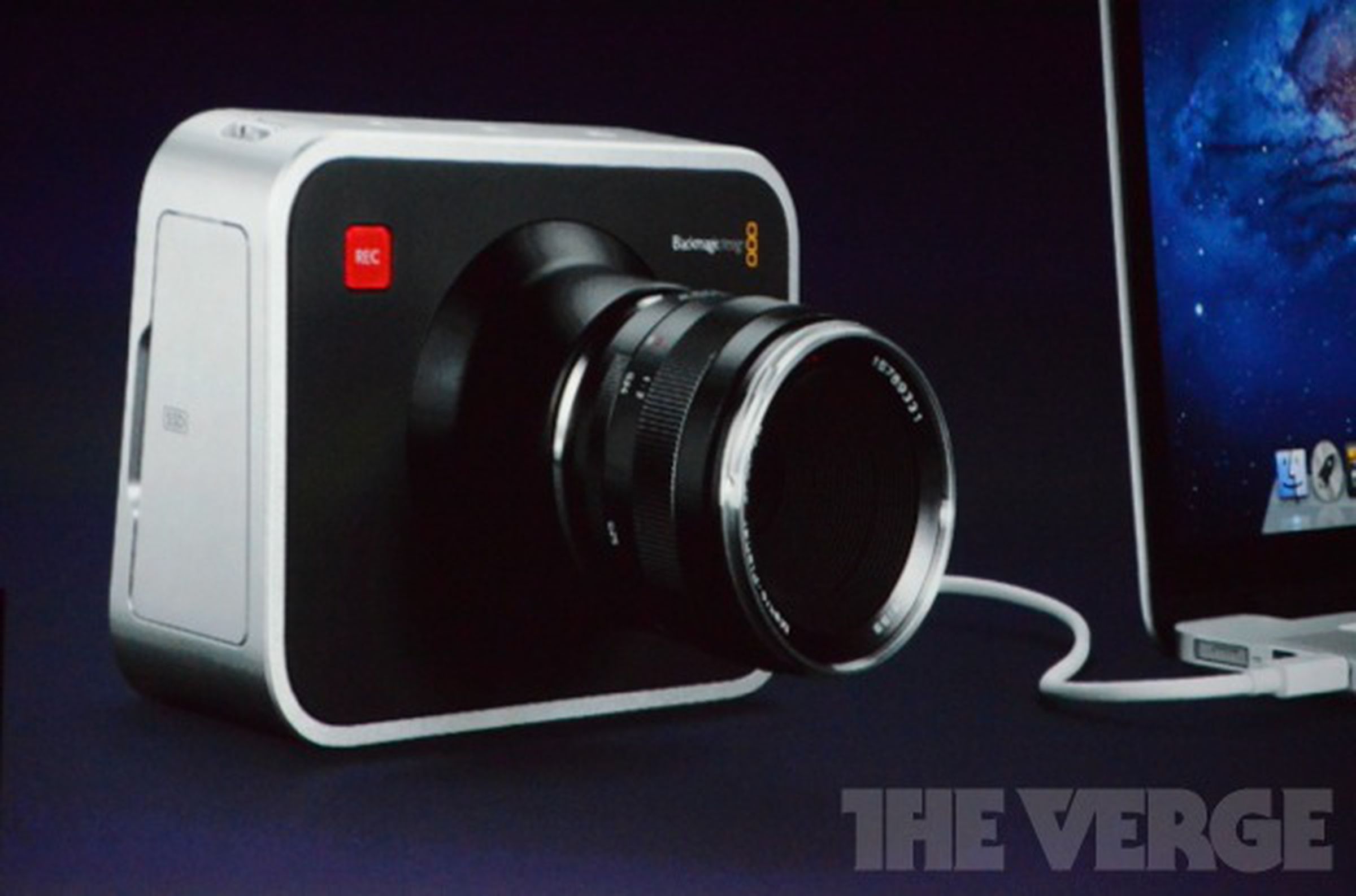 Thunderbolt port accessories for new Macbook Pro liveblog photos