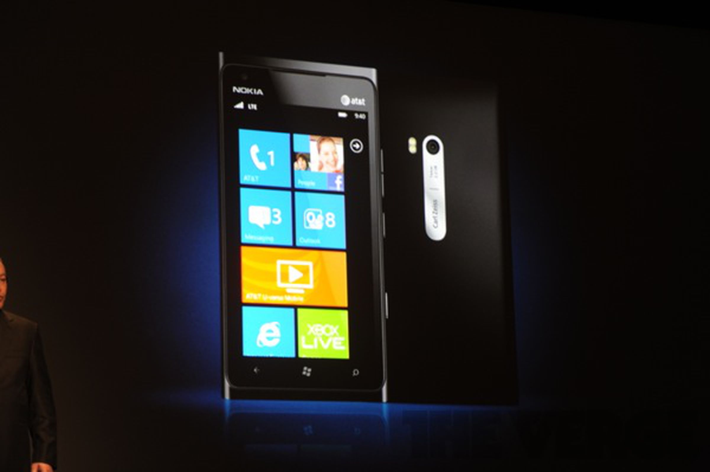 Nokia Lumia 900 announcement images