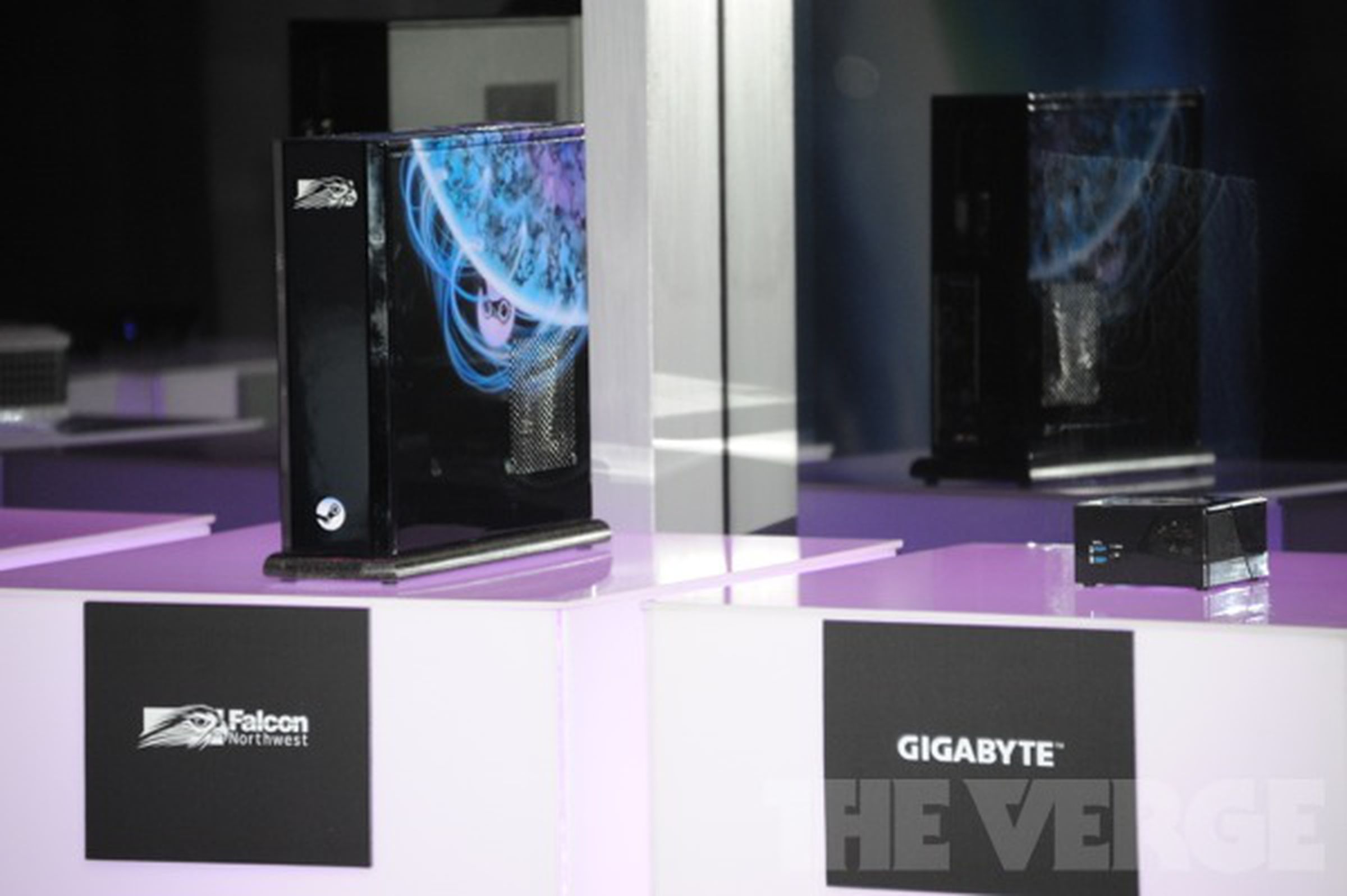 Photos of Valve's Steam Machines from its CES 2014 press conference