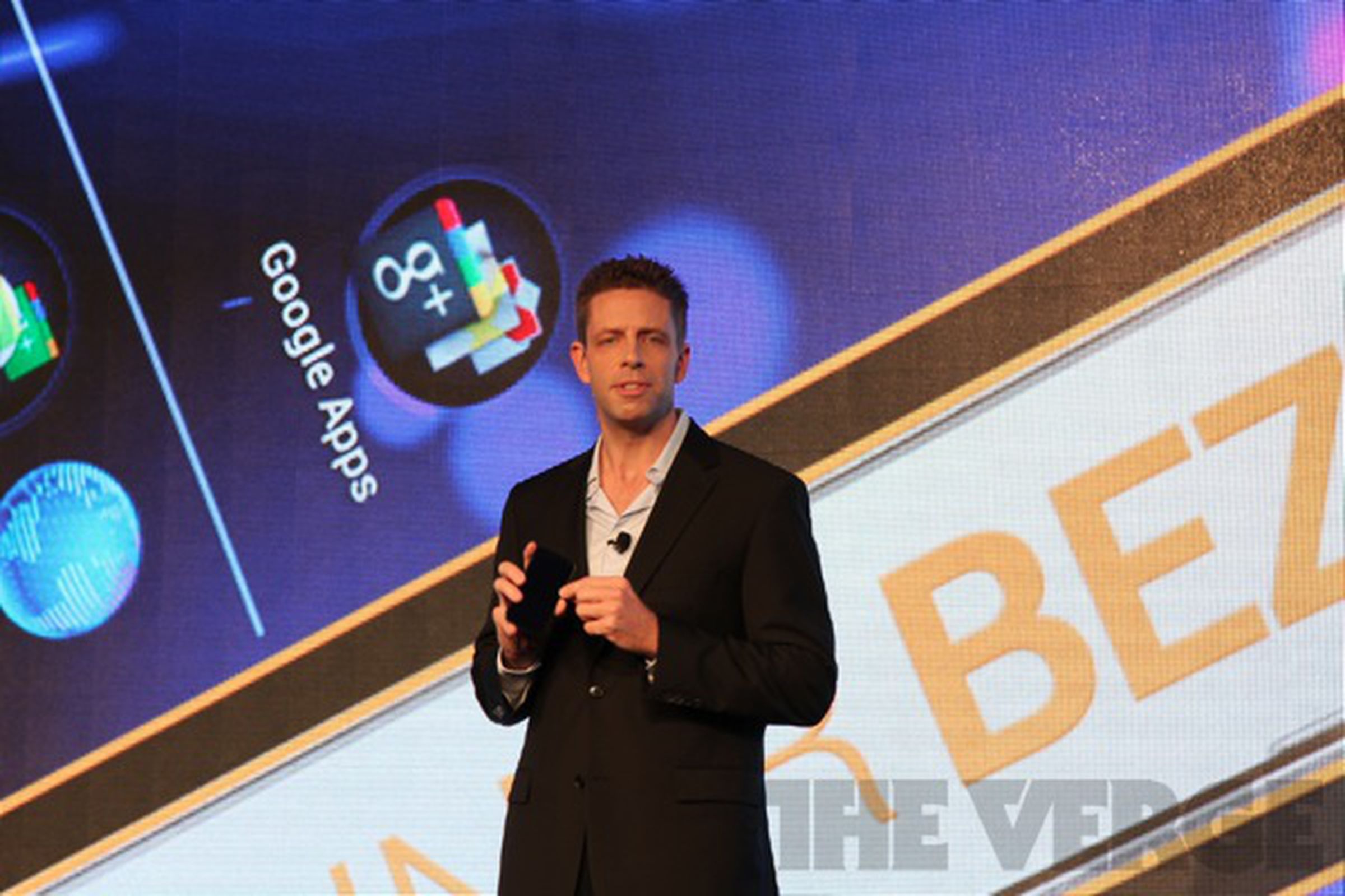 Galaxy Nexus official: 4.65-inch 720p HD screen and Android Ice Cream Sandwich
