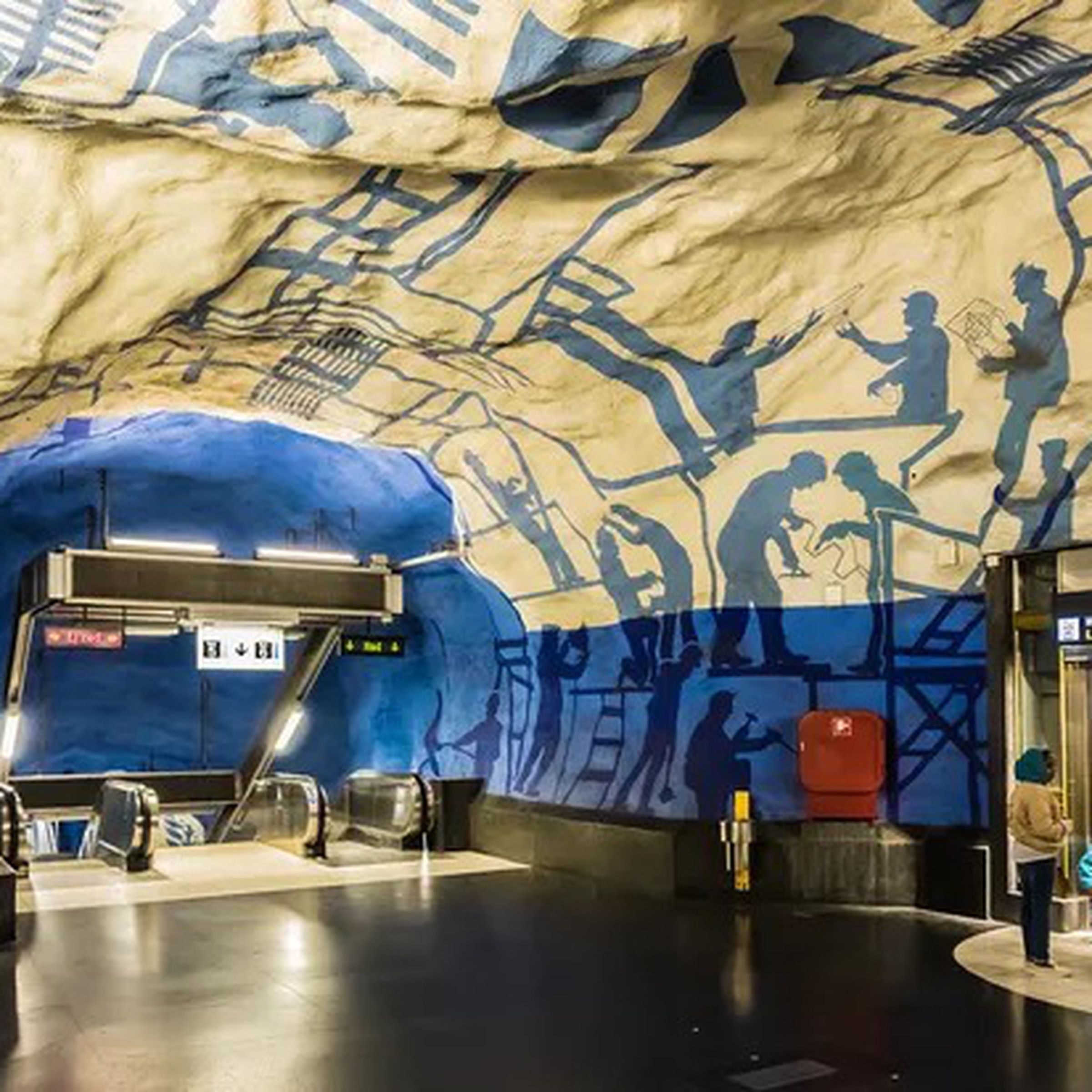 Stockholm’s subway stations are accessible, reliable, and family-friendly. 