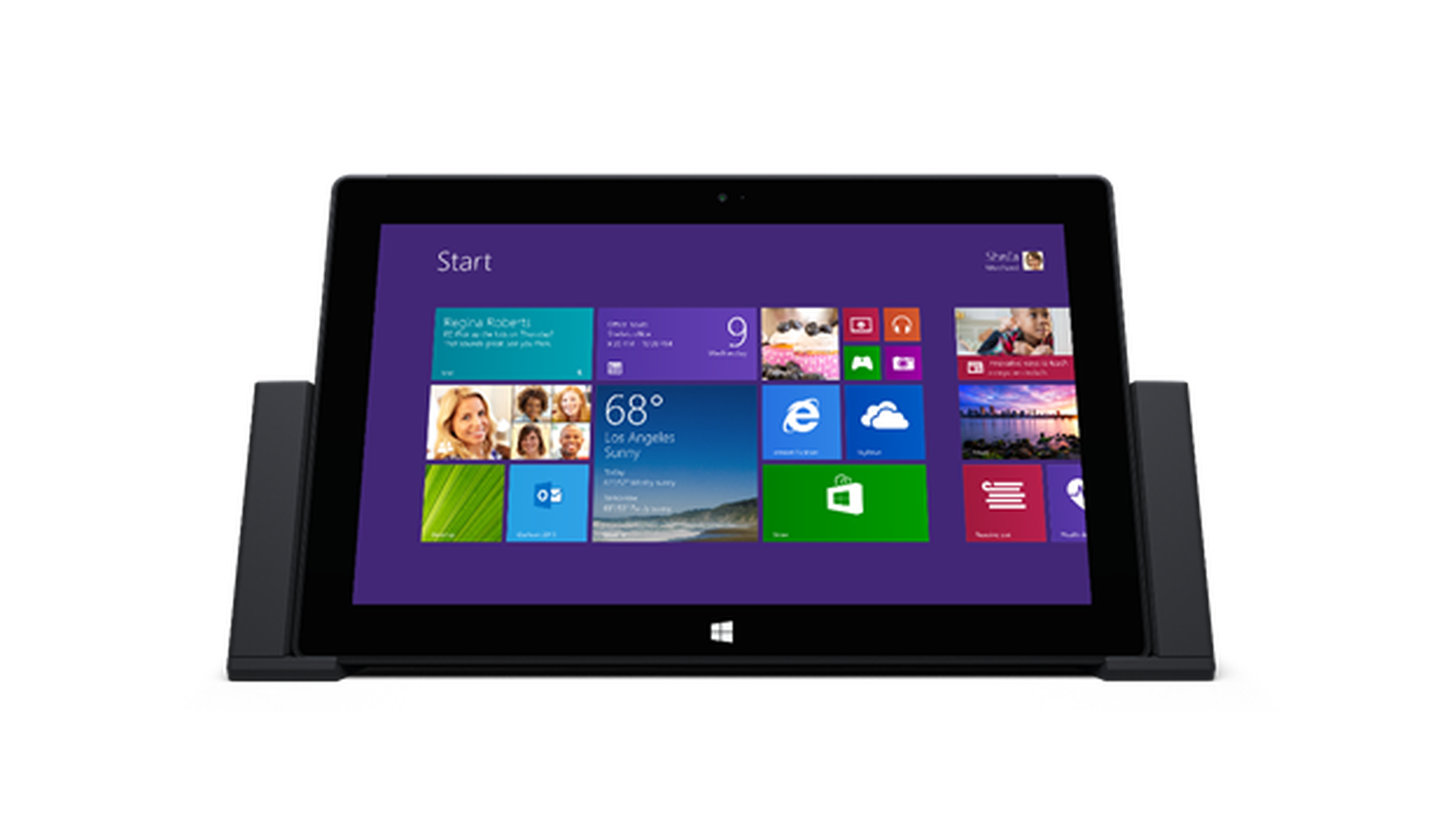 Press photos of Microsoft Surface 2 and Surface Pro 2