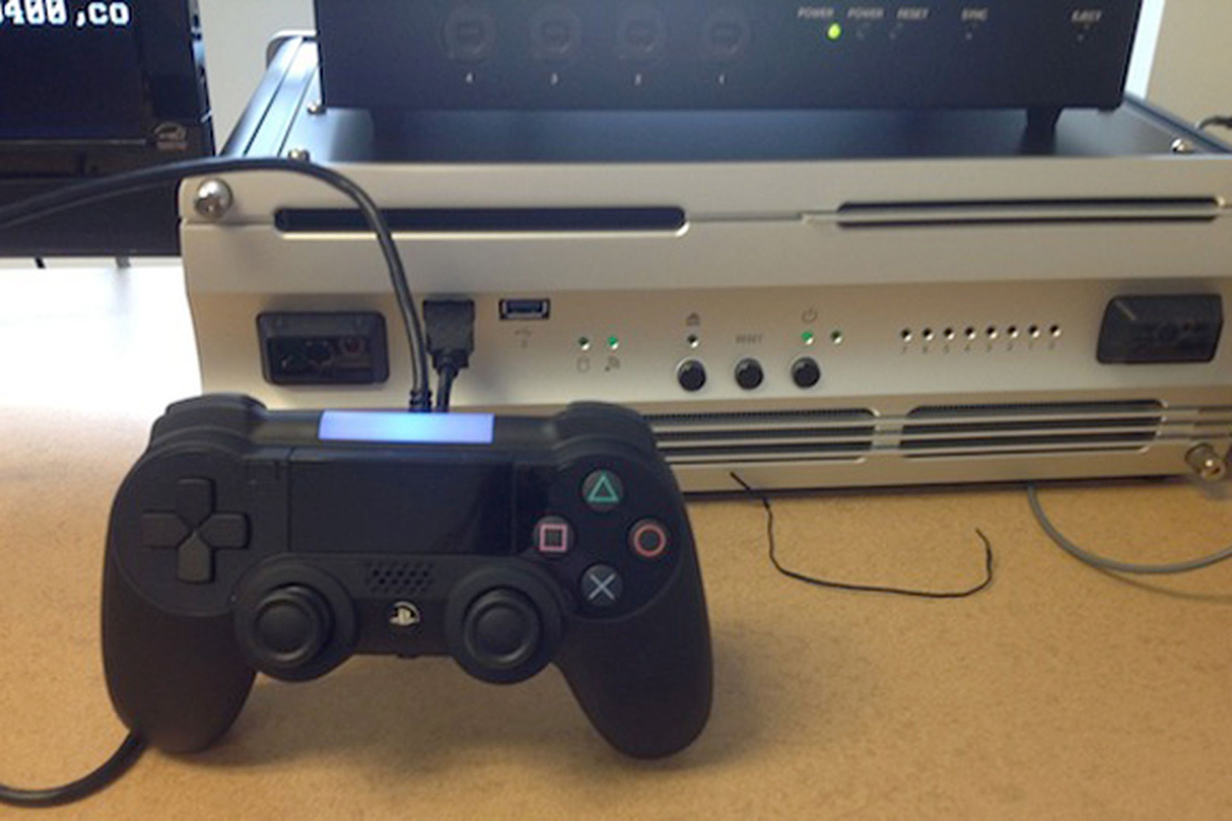 PlayStation 4 controller prototype leak (Destructoid)