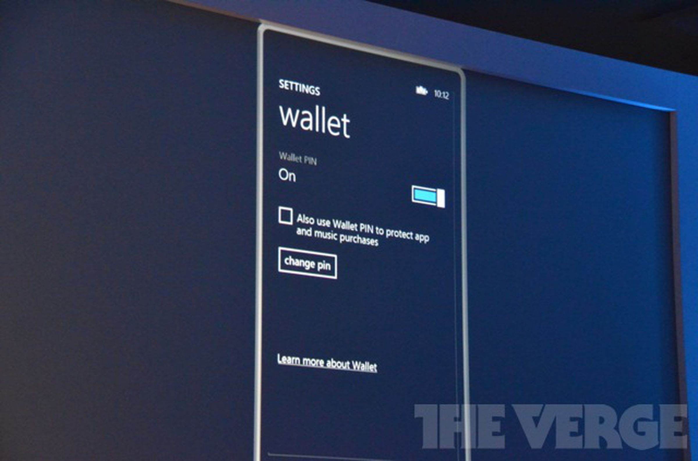 Windows Phone 8 Wallet and NFC liveblog photos