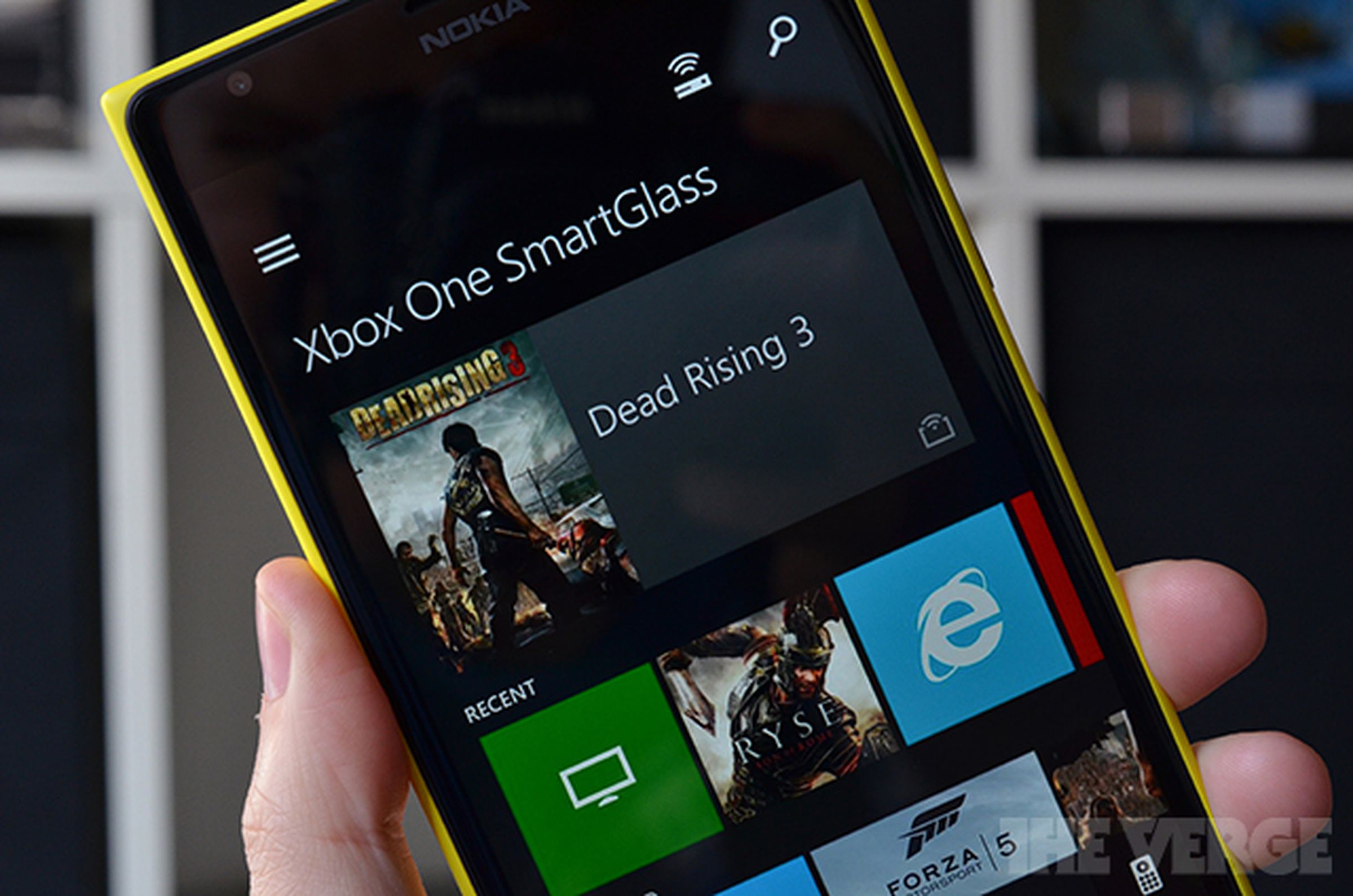 Xbox One SmartGlass screenshots