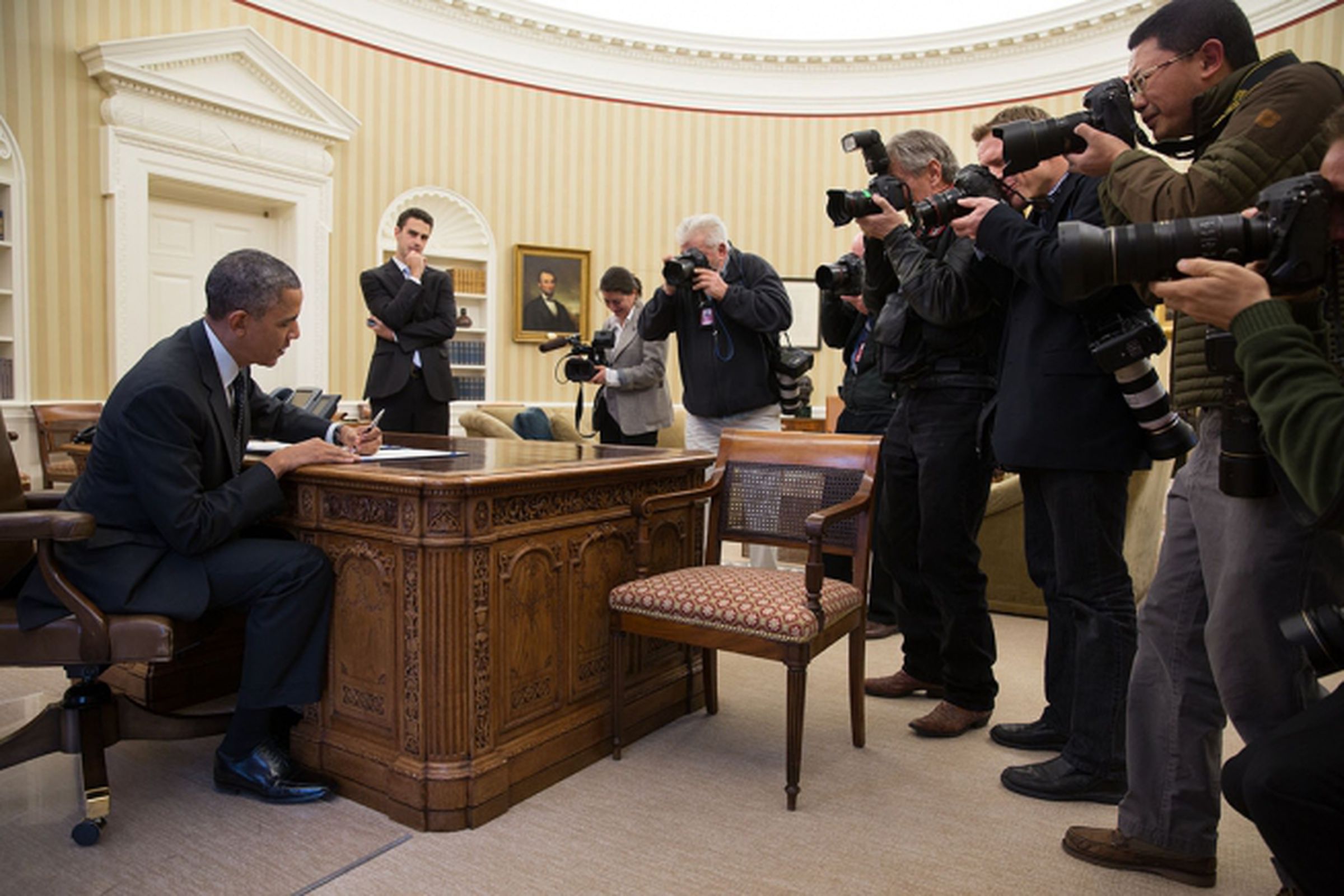Pete Souza / White House, Obama Oval Office