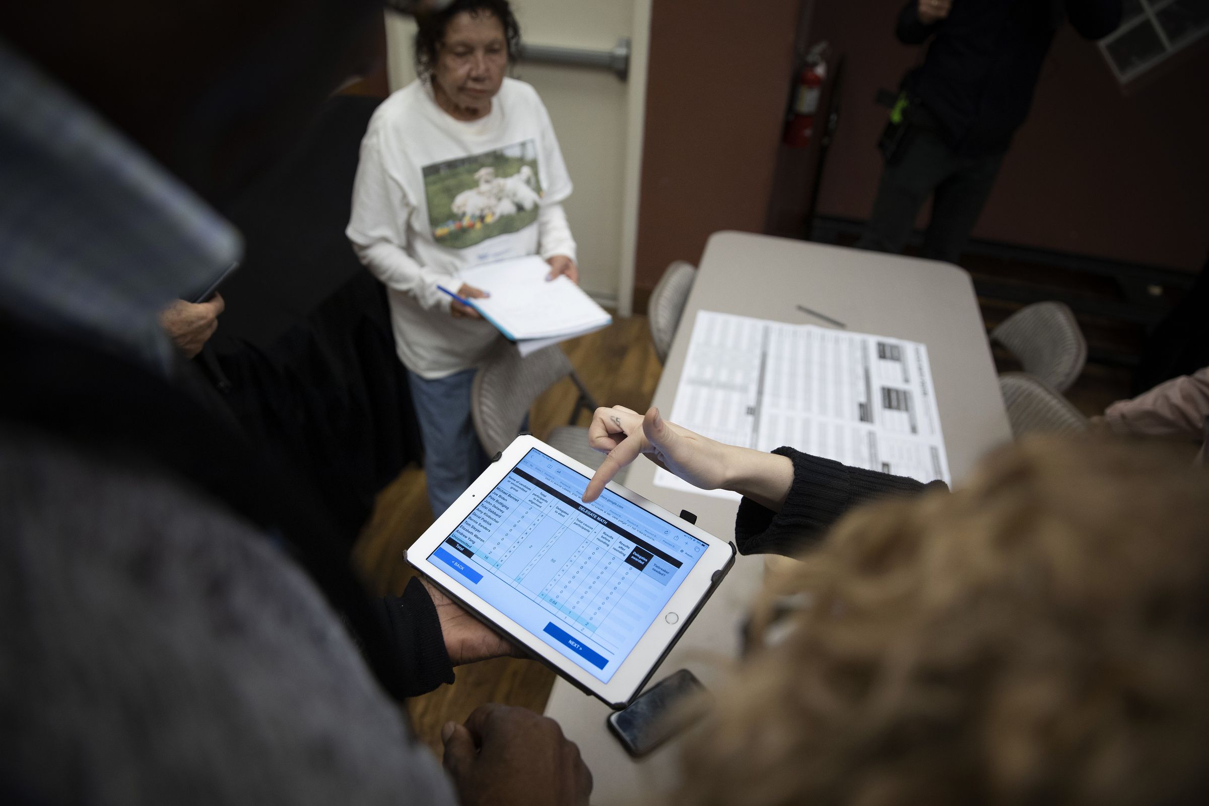 Caucus Volunteers Receive Training Before Nevada Votes In Presidential Primary