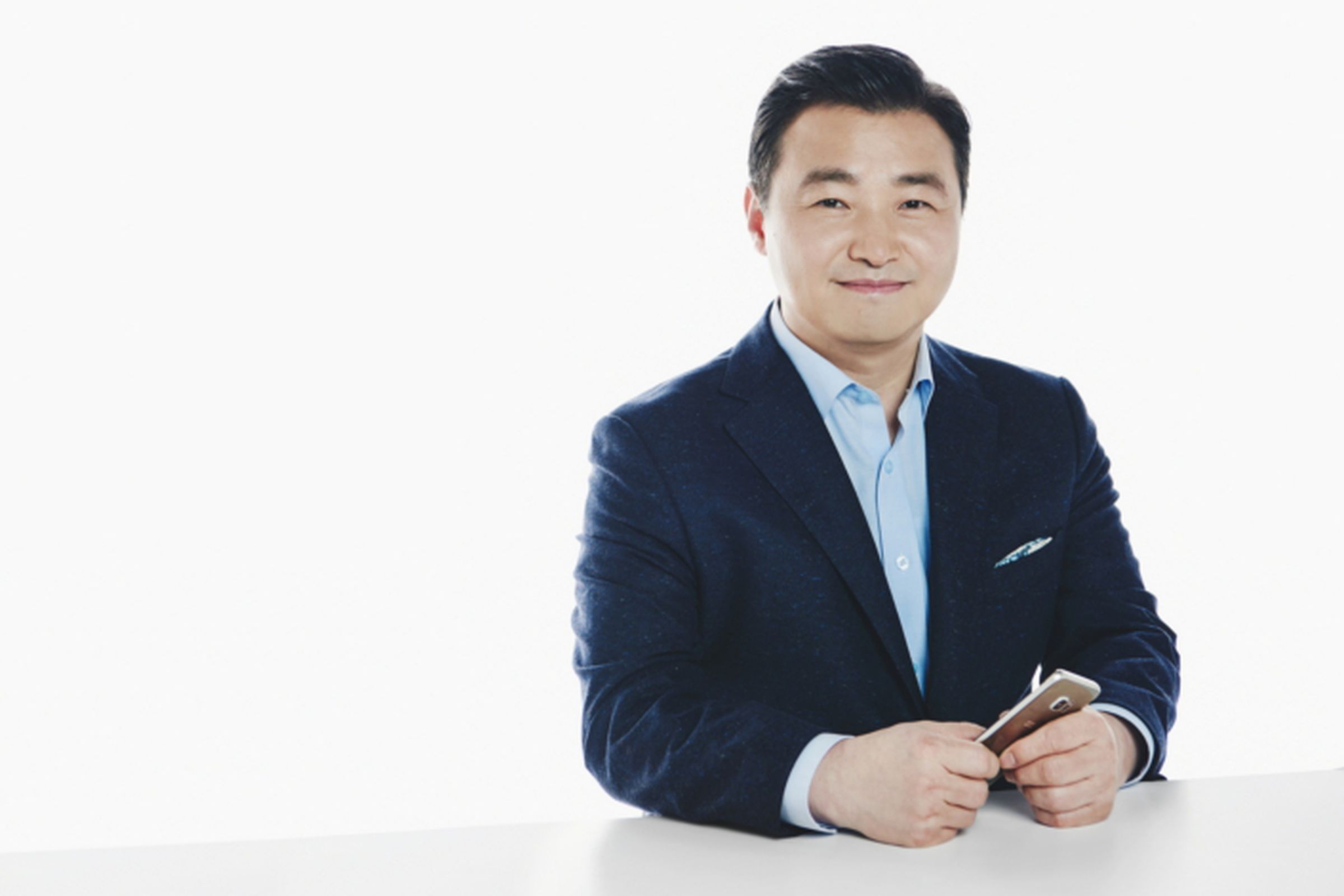 Samsung’s new mobile chief Roh Tae-moon.
