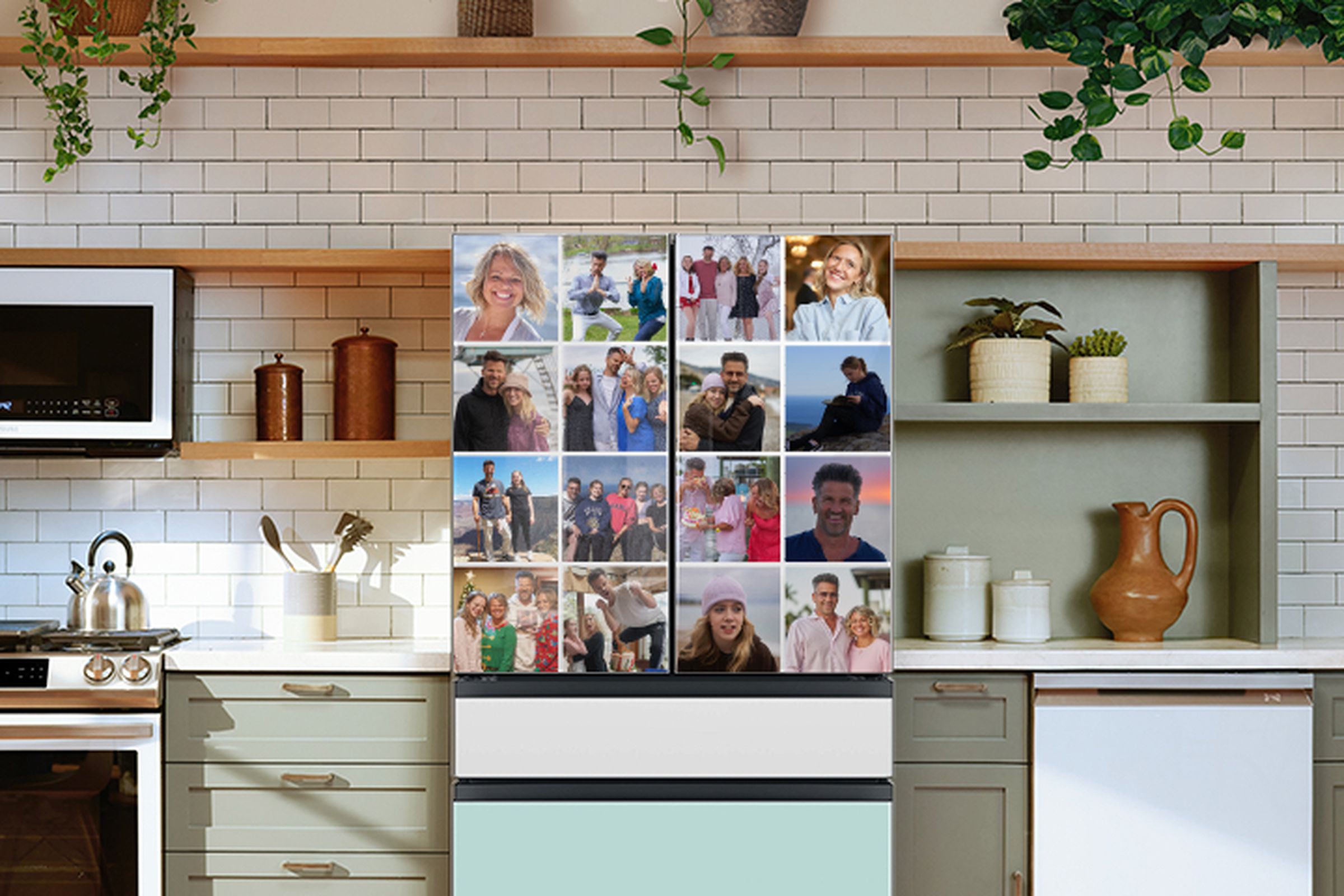 Who needs a family photo album when you have a fridge? 