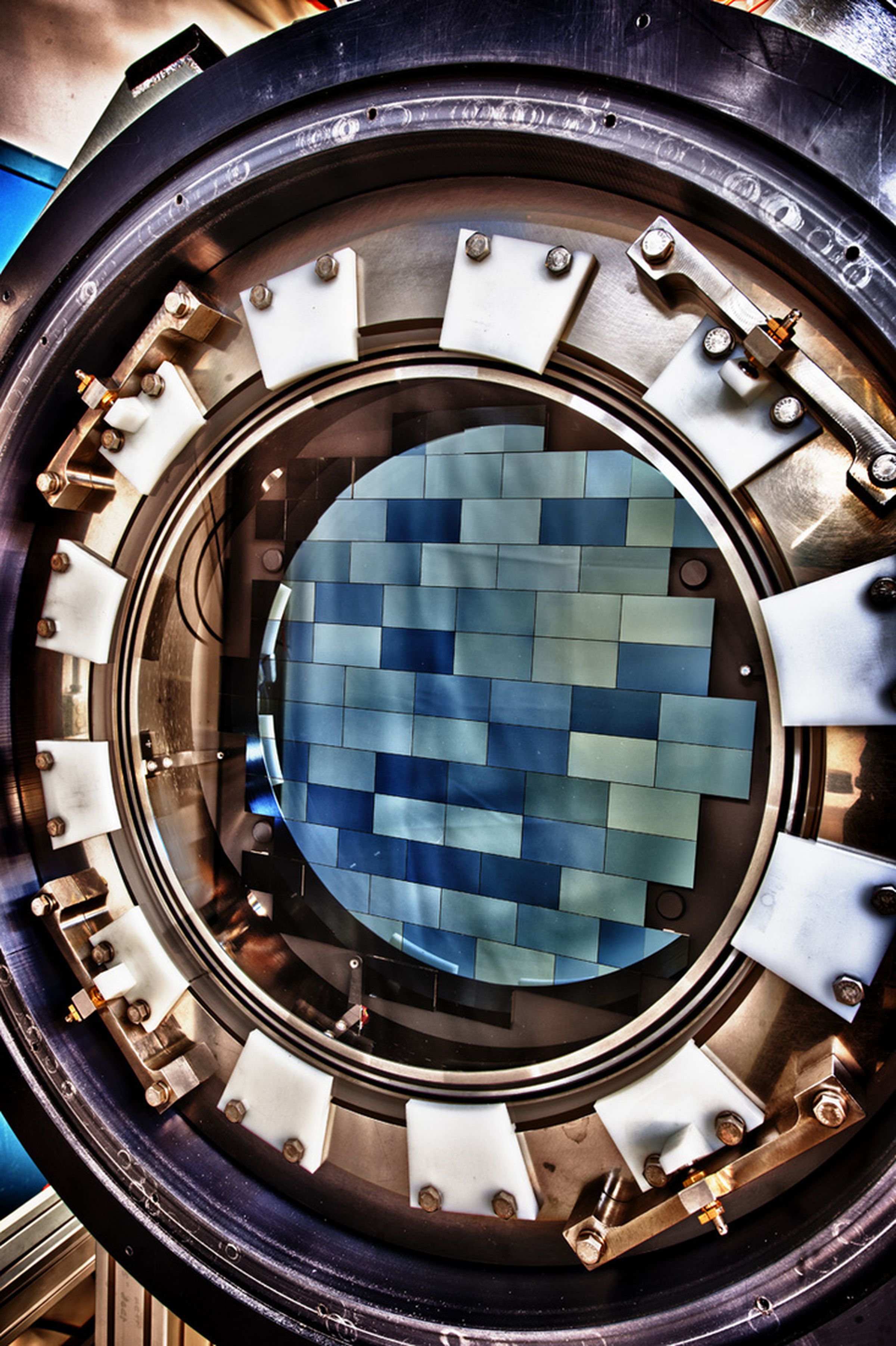 First images from the 570-megapixel Dark Energy Camera (Fermilab)