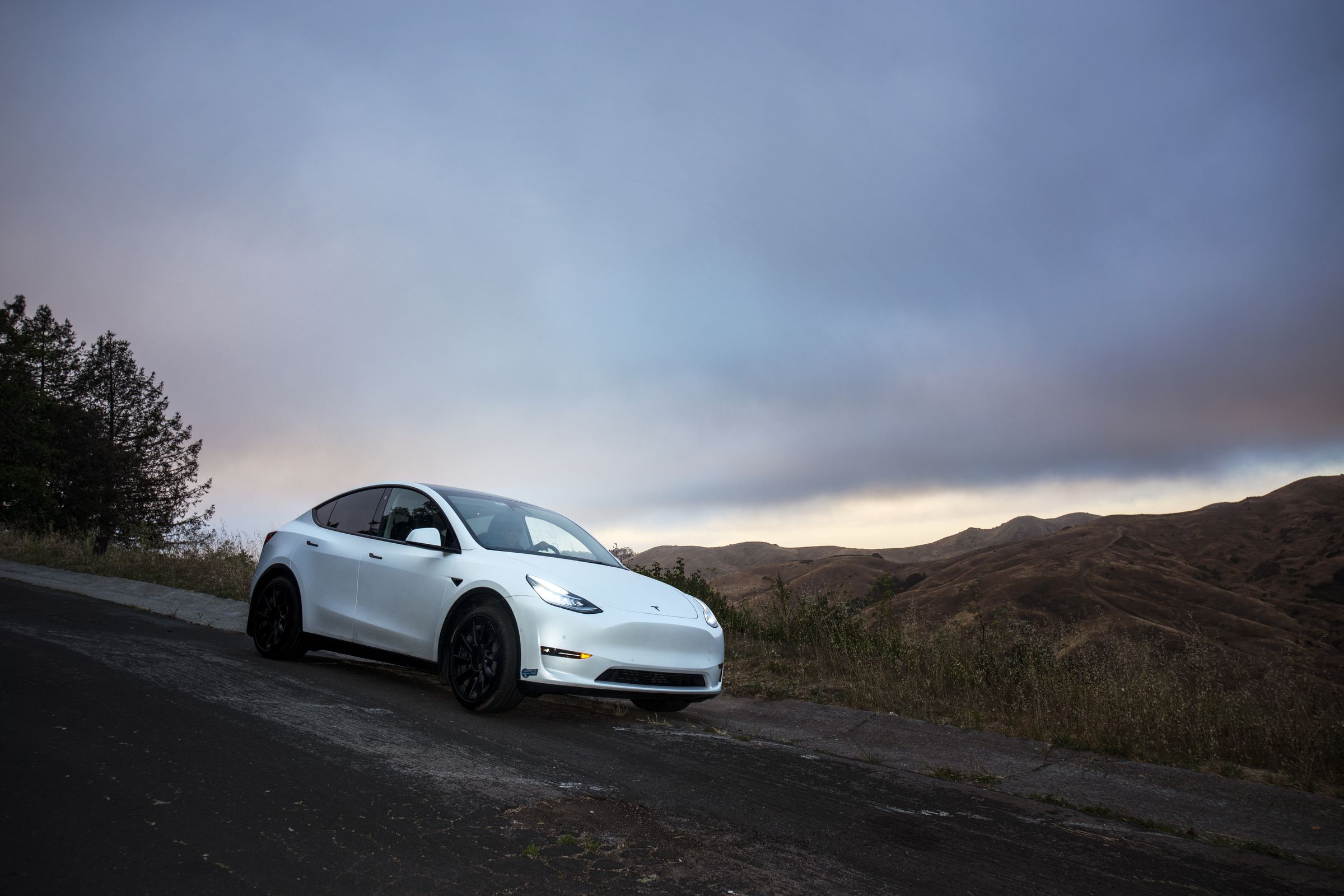 Tesla Model Y, equipped with FSD system.