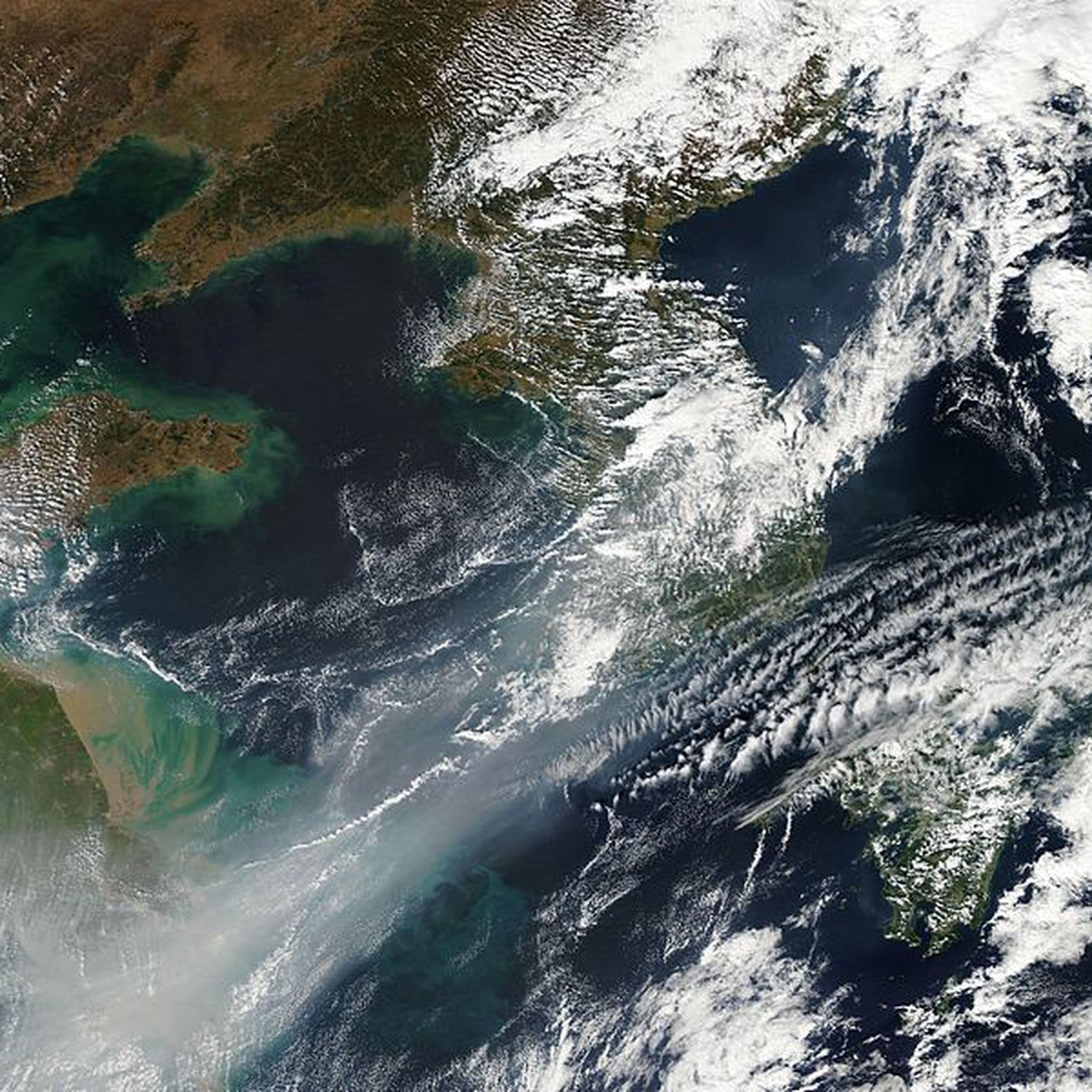China smog NASA Wikimedia commons