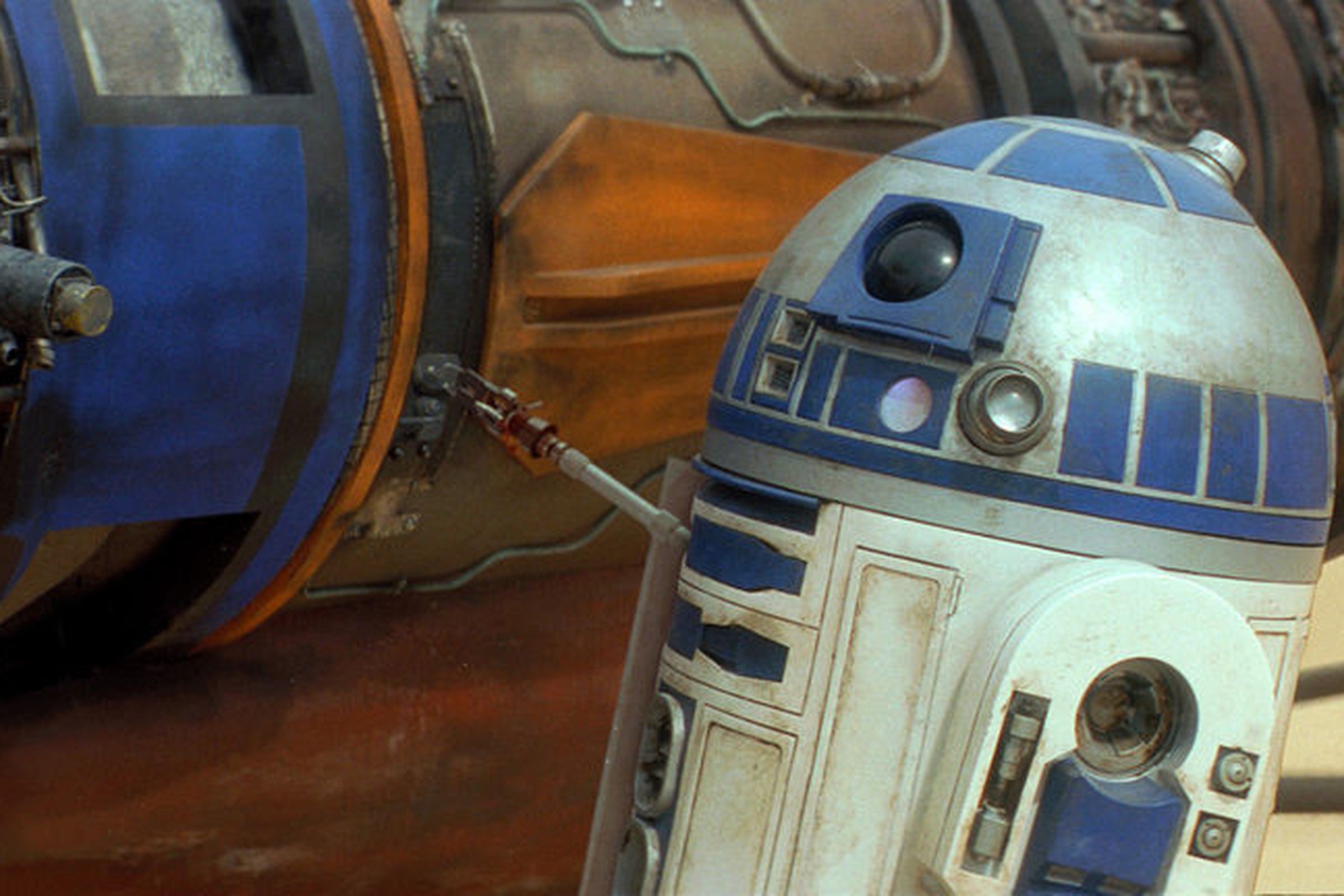 R2-D2 in a screenshot from 'Star Wars Episode I: The Phantom Menace'