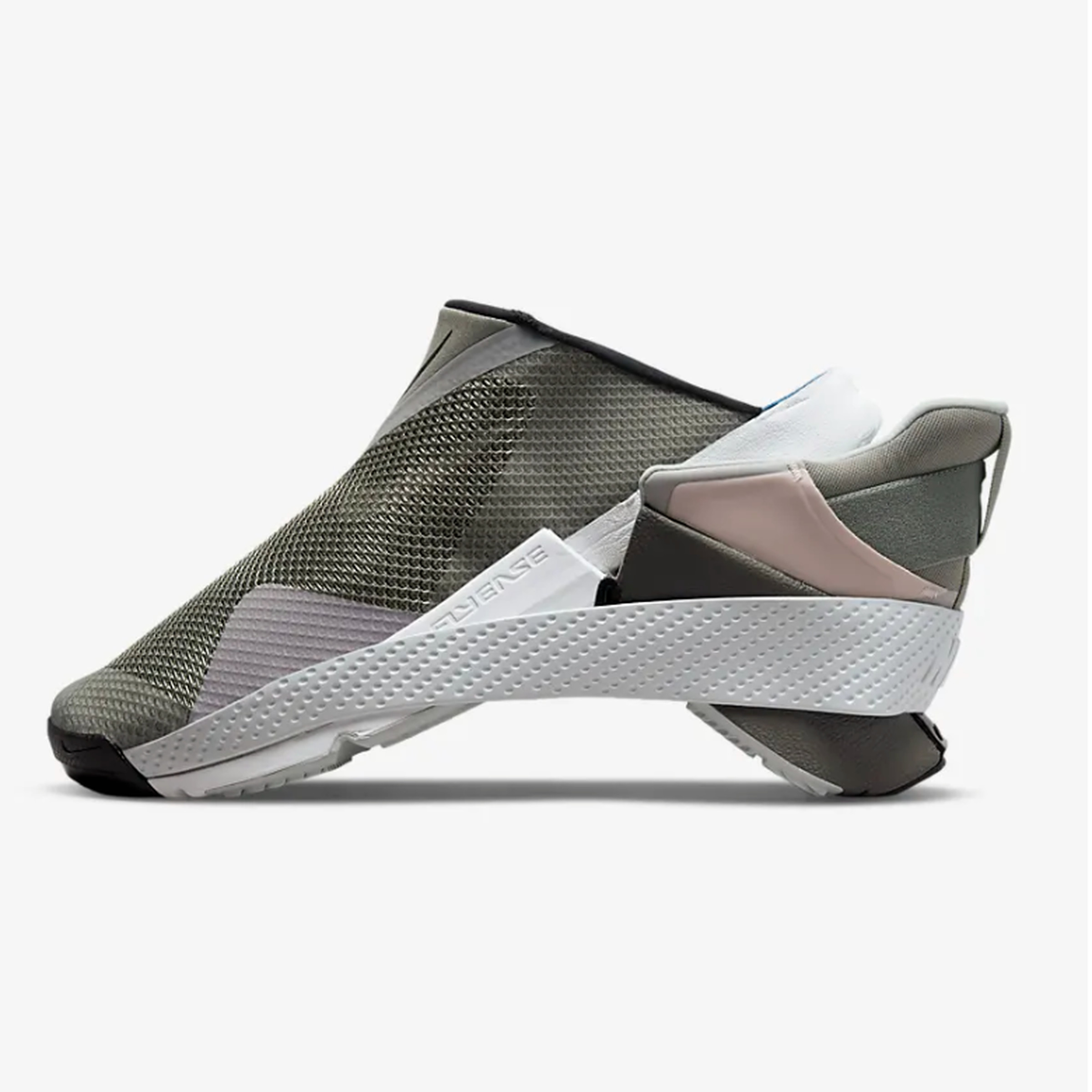 Nike Go FlyEase spor ayakkabı bükülmüş
